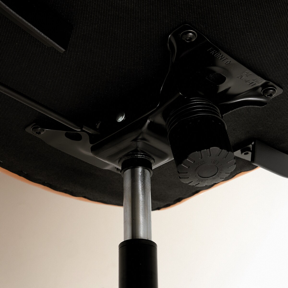 Cadeira de secretária em pele Uma Castanho-8