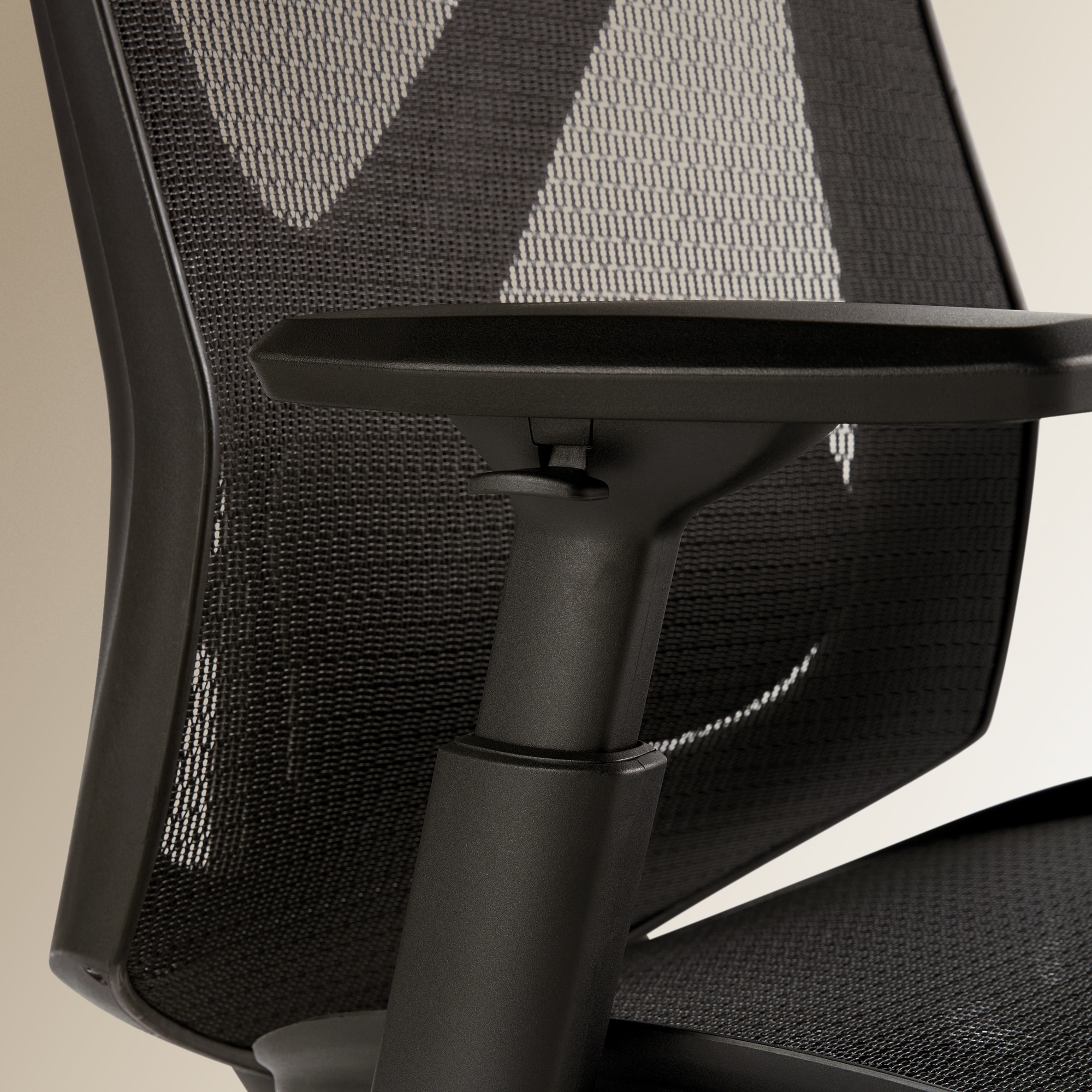 Cadeira de Escritório Master Preto-9