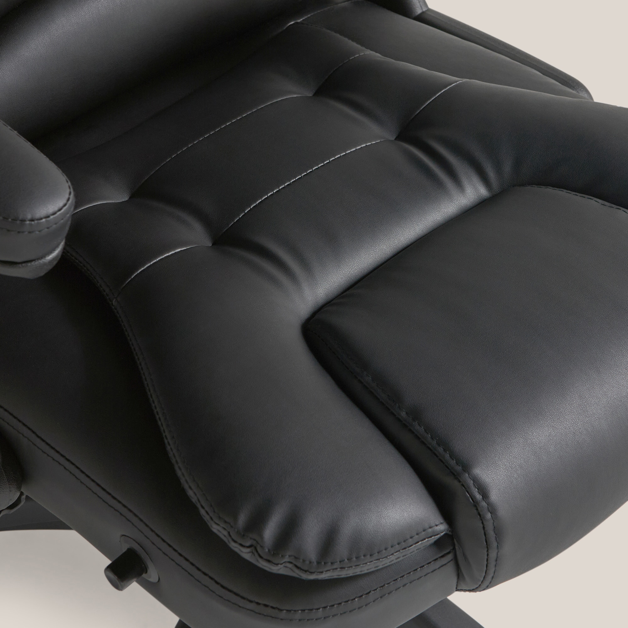 Cadeira de Secretária com Massagem Byron Preto-5