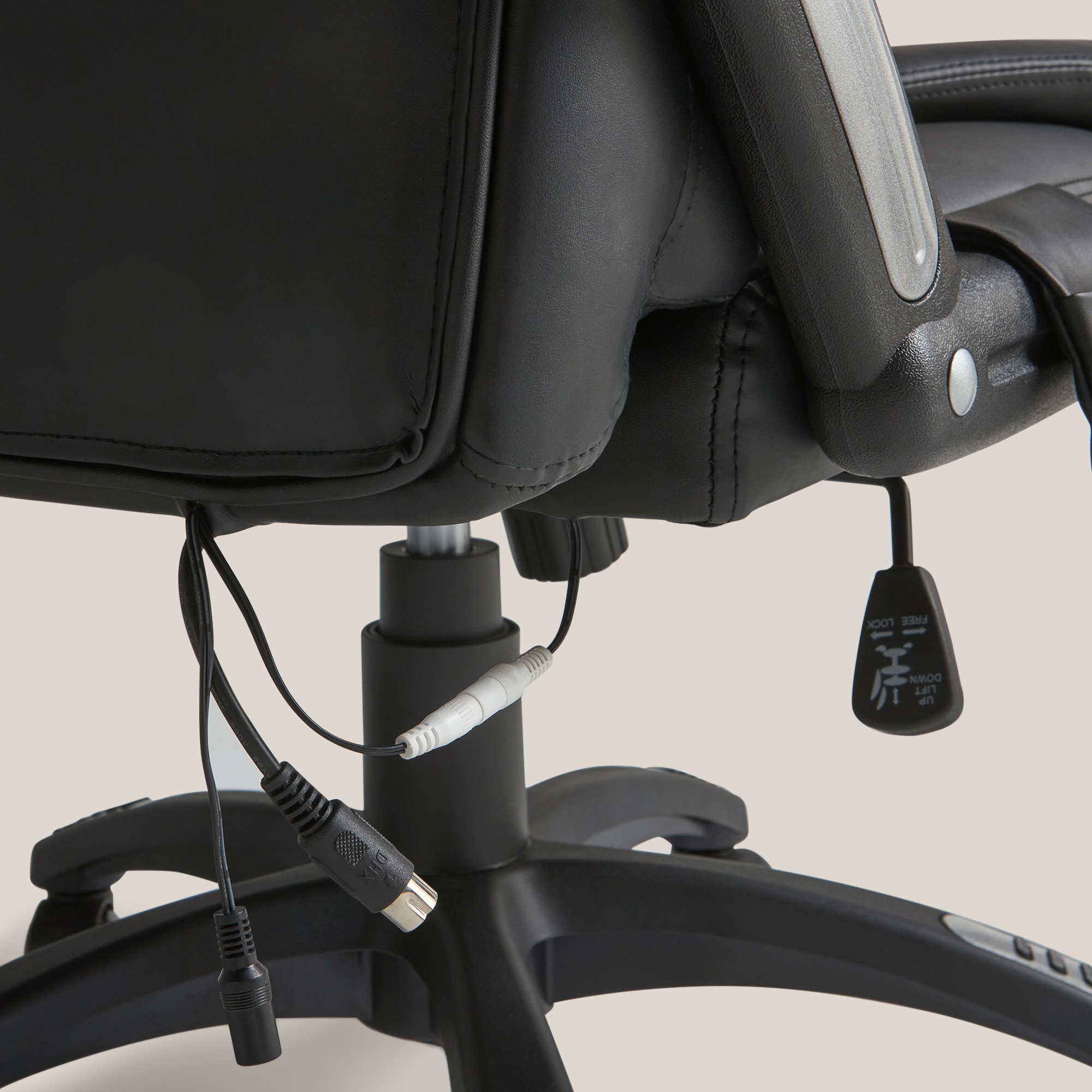 Cadeira de Secretária com Massagem Byron Preto-8