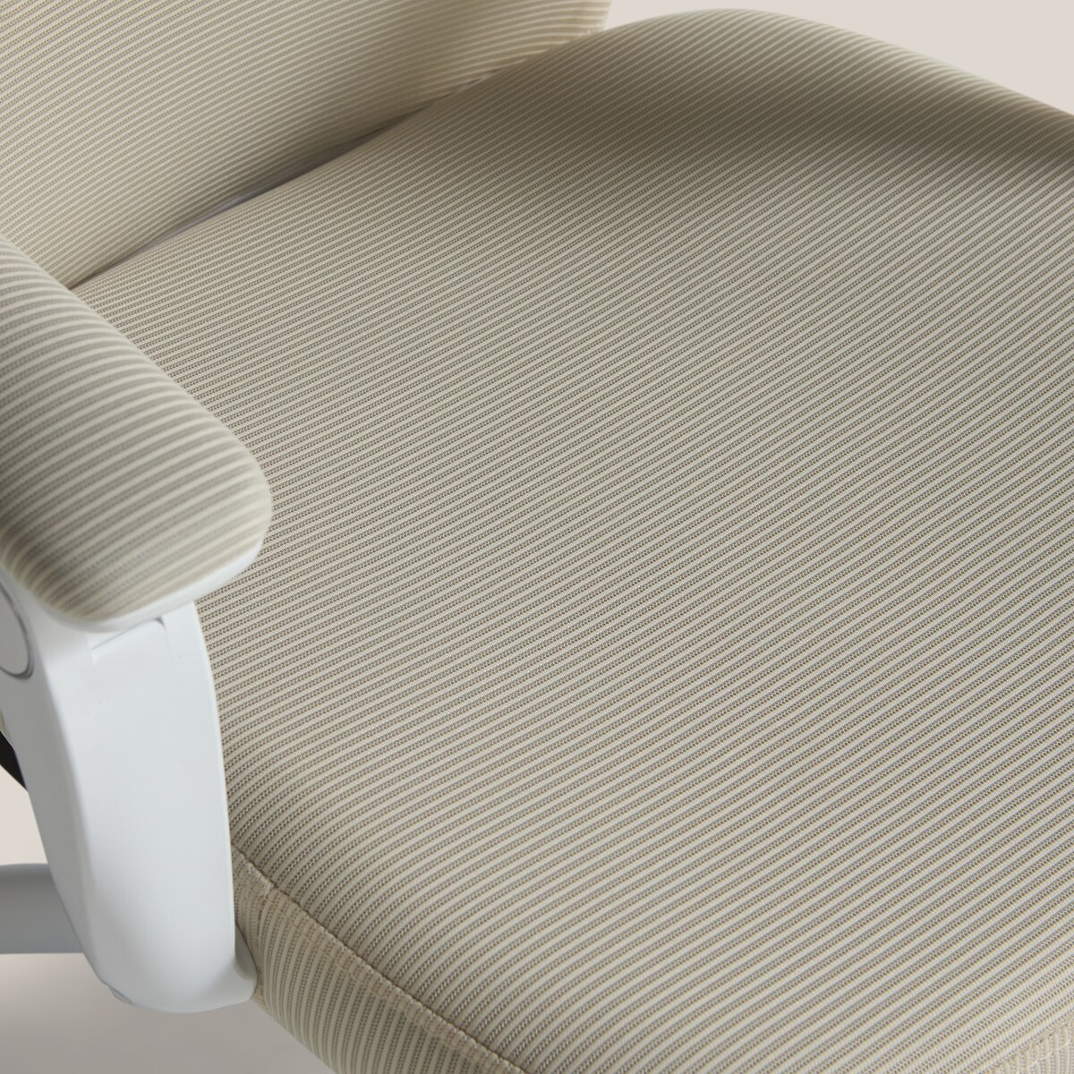 Silla de escritorio con reposapiés Flora El Corte Inglés Gris-8