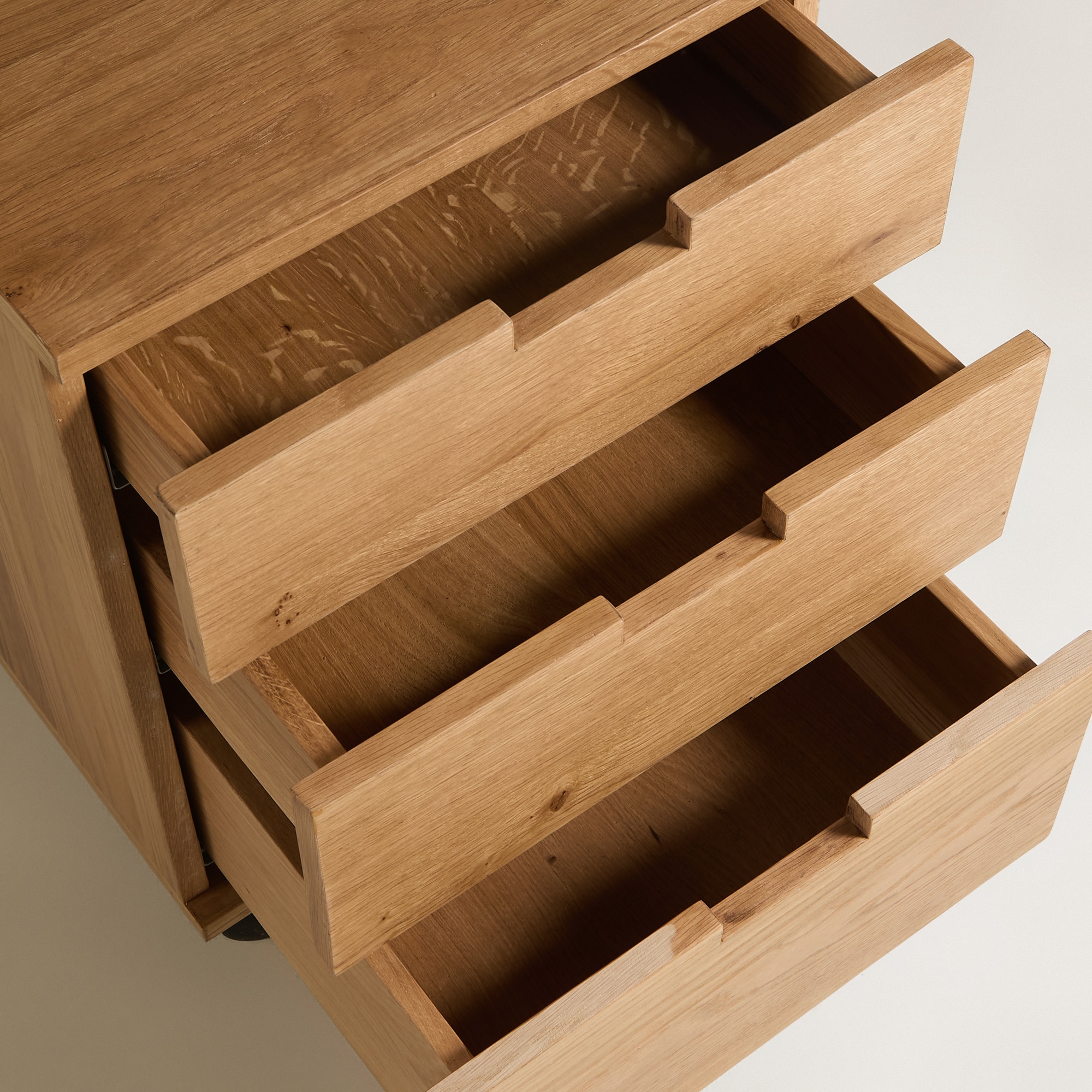 Gaveteiro de Madeira de Carvalho Canaima Natural-6