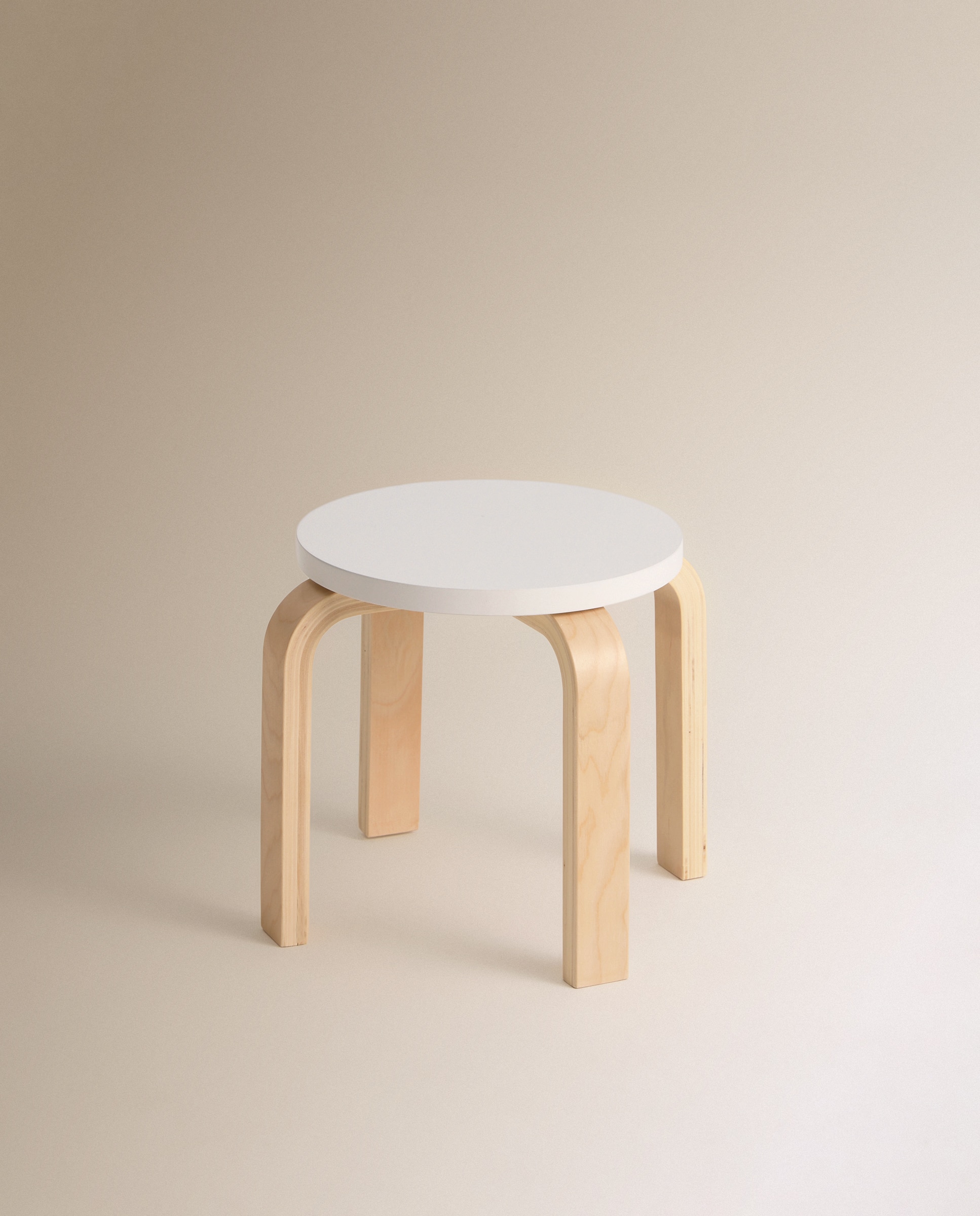 Conjunto Infantil de Mesa + 4 Bancos de Madeira de Faia Moon Natural / Branco-6