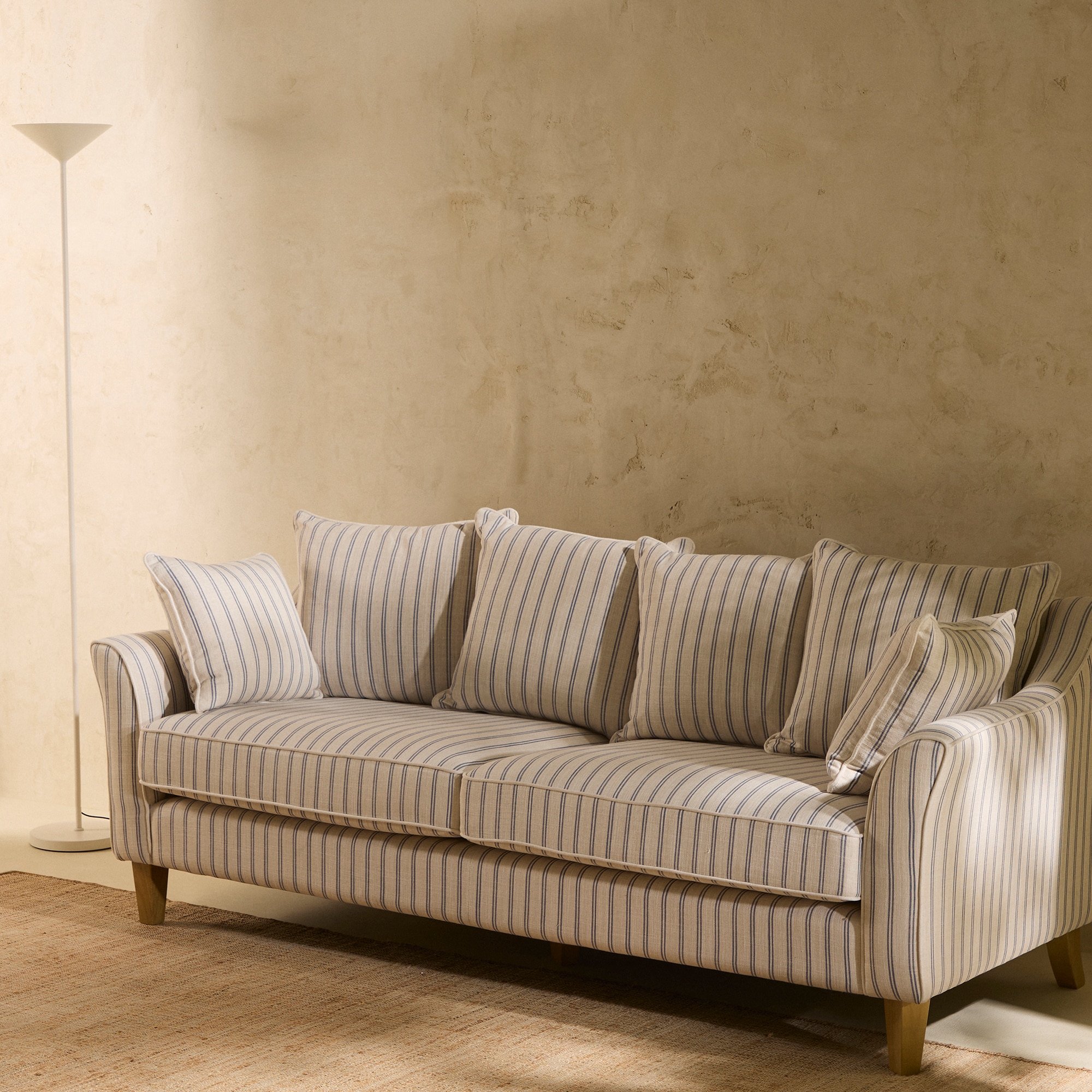 Imagem 0 de Sofá de 3 lugares azul com risca bege Porto