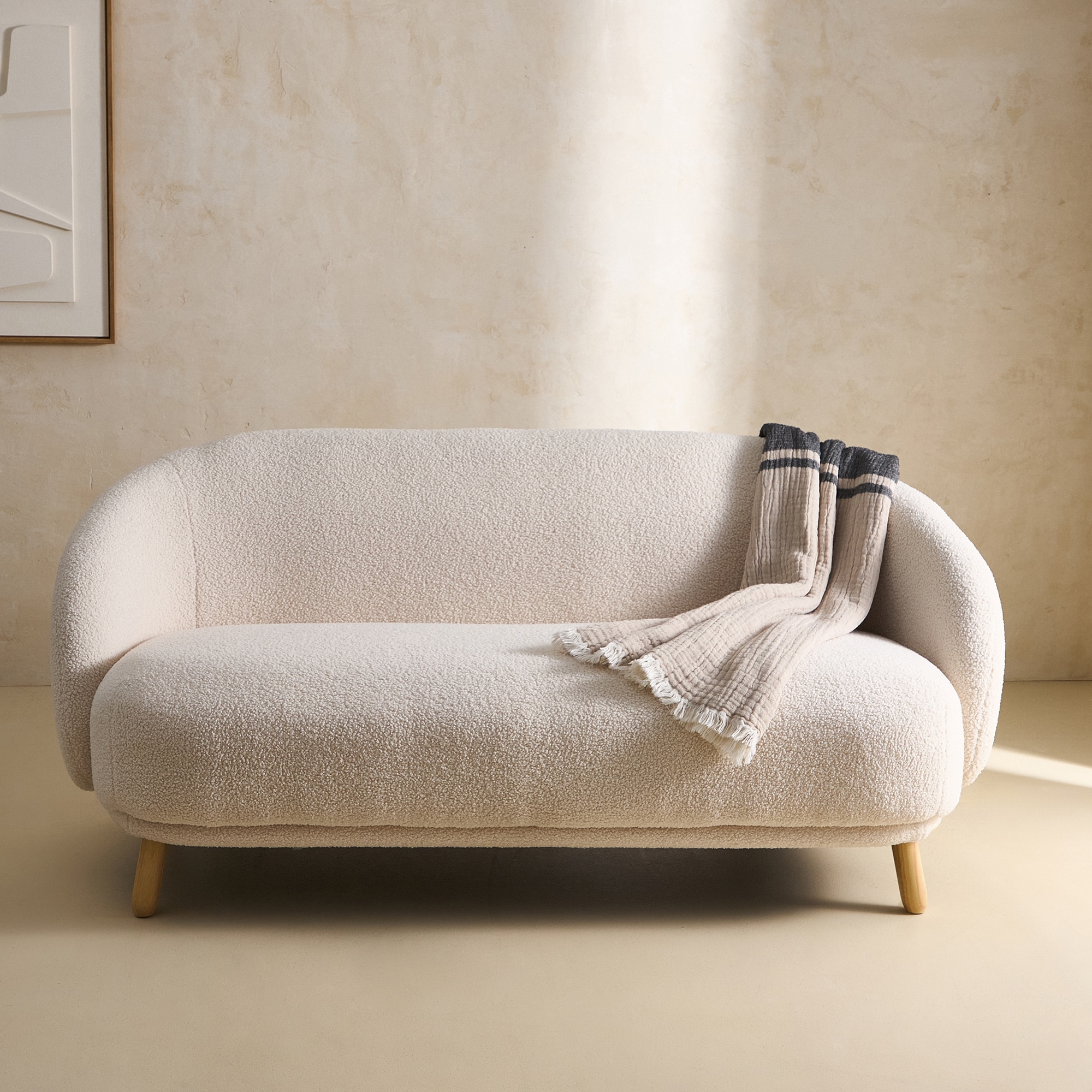 Imagem 0 de Sofá de 2 Lugares em Tecido Bouclé Alba