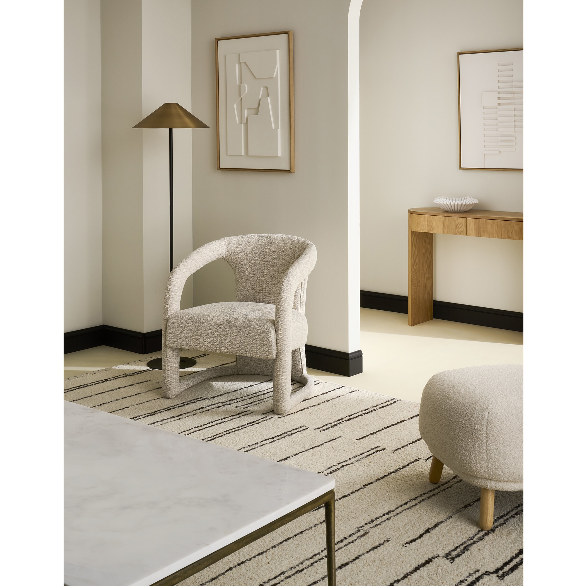 Poltrona Estofada Ofra Bege-6