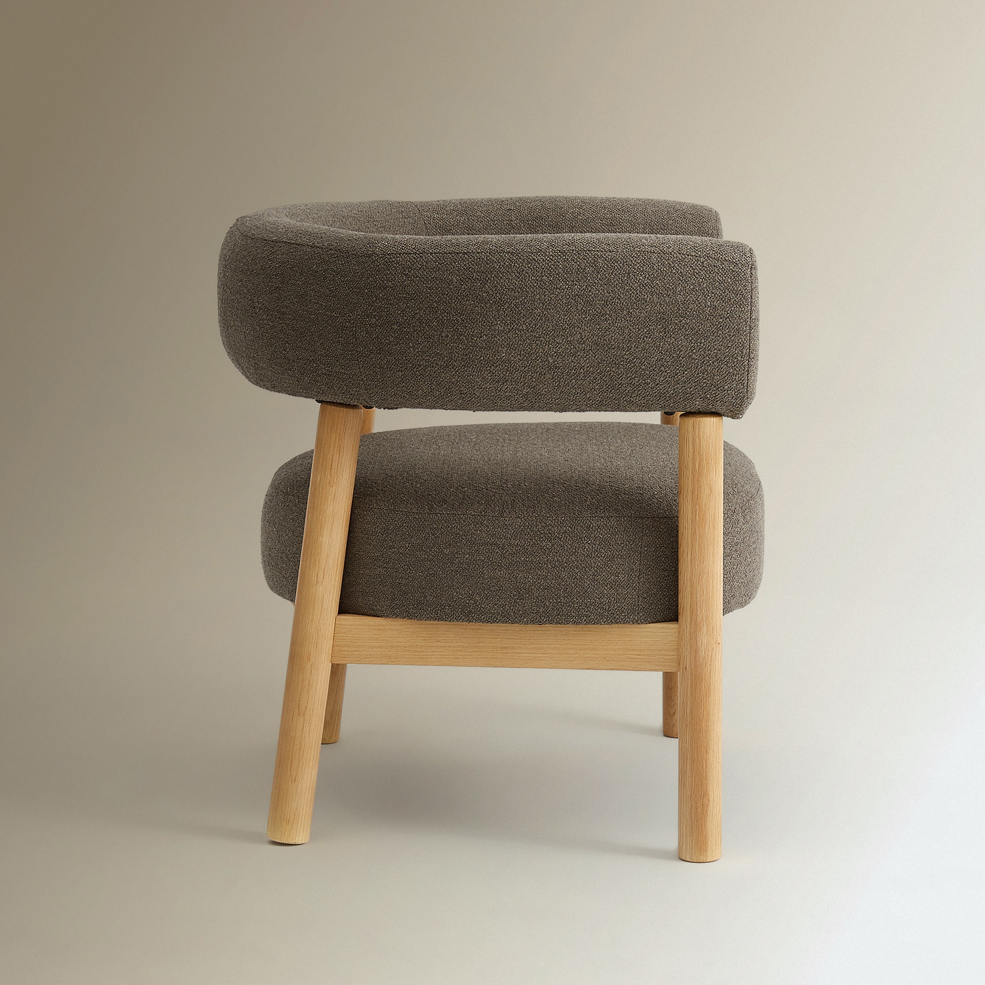 Poltrona em Tecido Bouclé Nordic Castanho-4