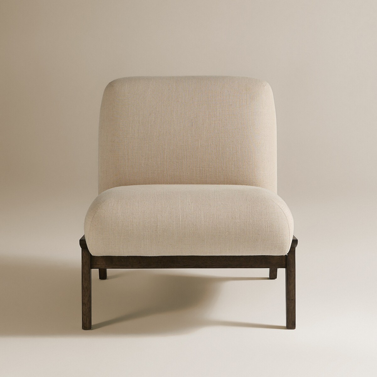 Poltrona Estofada em Linho Wells Natural-3