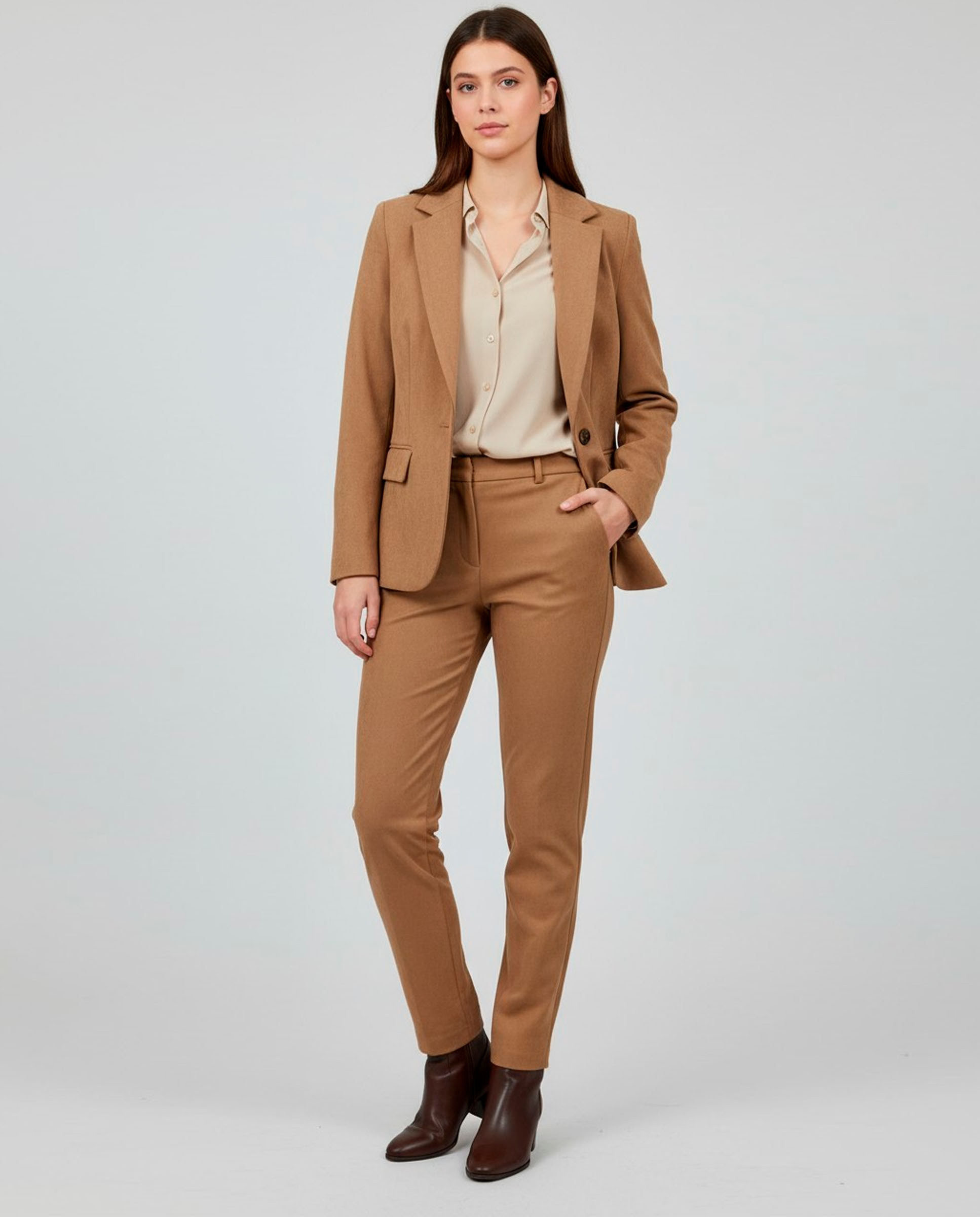 Imagen 0 de Pantalón de mujer liso Camel