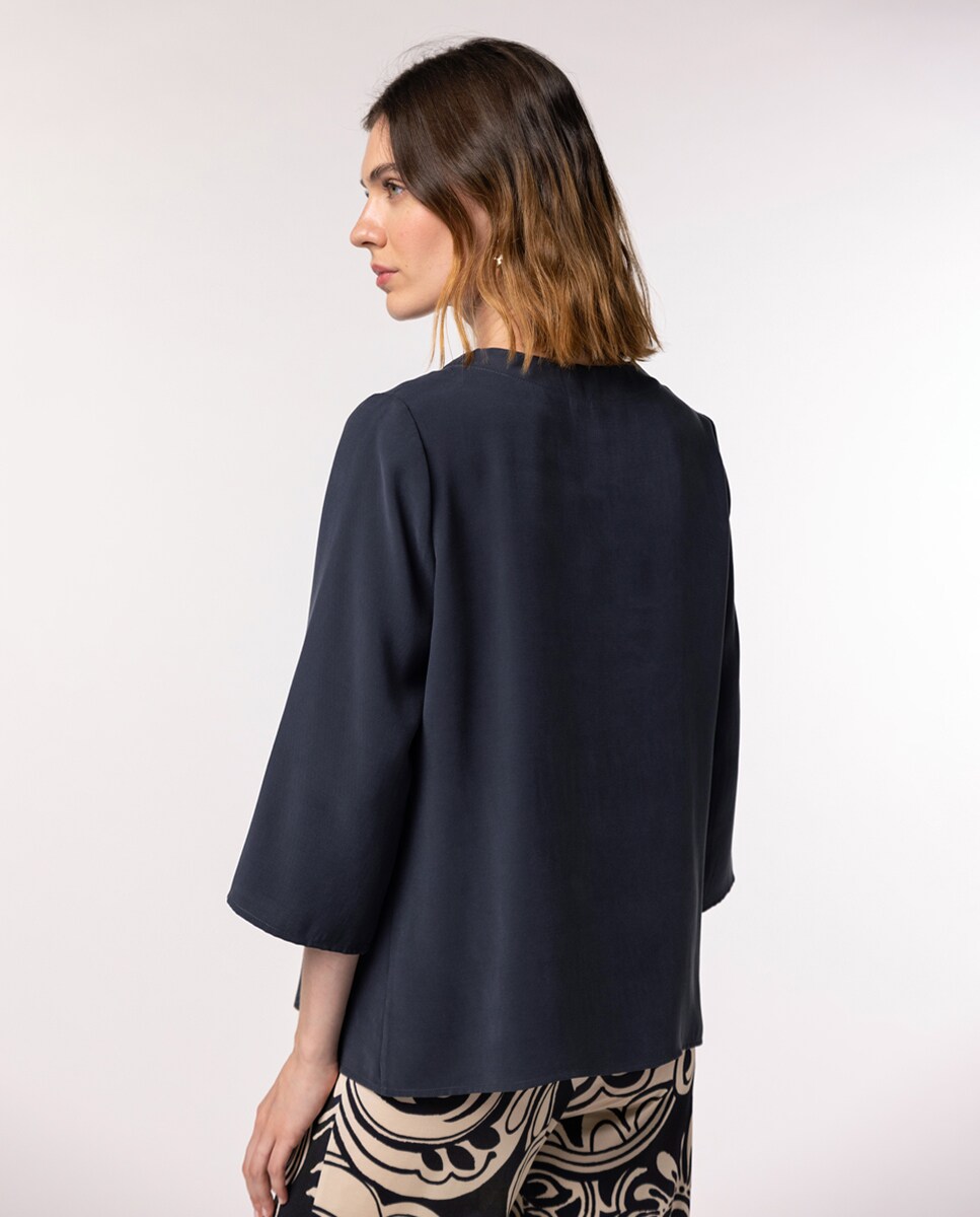 Blusa com Prega à Frente e Decote em Bico Azul-marinho-2