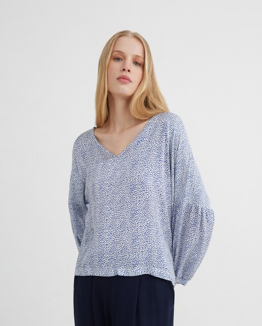 Imagem 0 de Blusa de Manga 3/4 e Decote em Bico