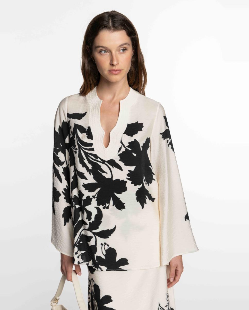 Imagem 0 de Blusa Ondulada com Estampado Floral