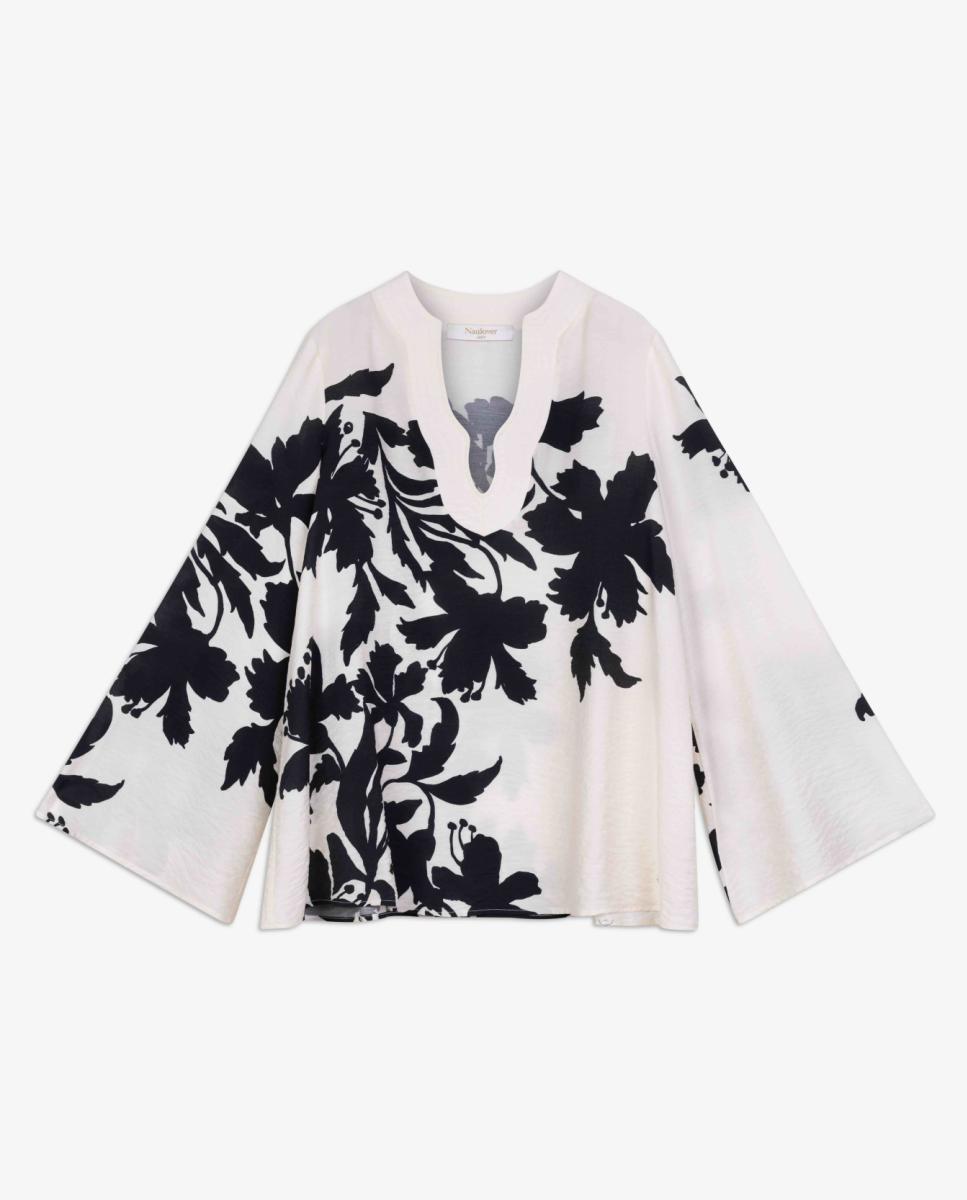 Blusa Ondulada com Estampado Floral Preto-5