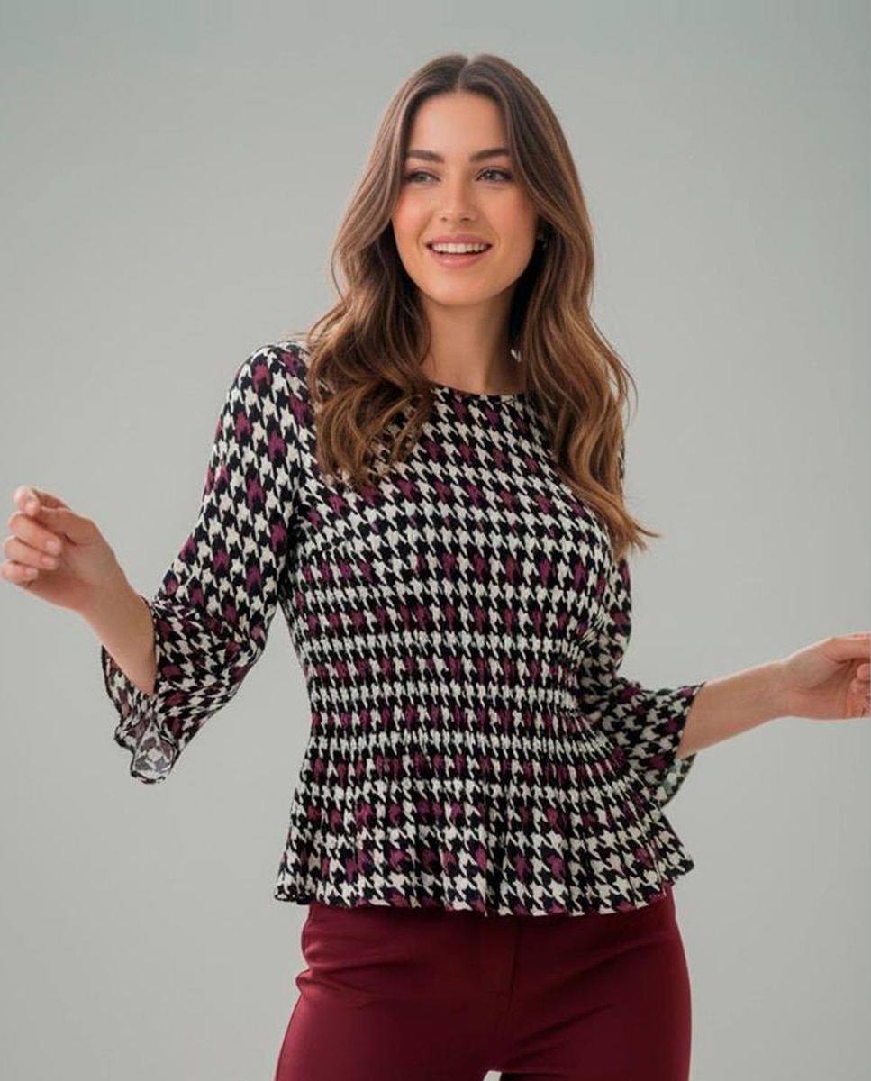 Imagen 0 de Blusa de mujer estampada plisada con manga 3/4 Granate