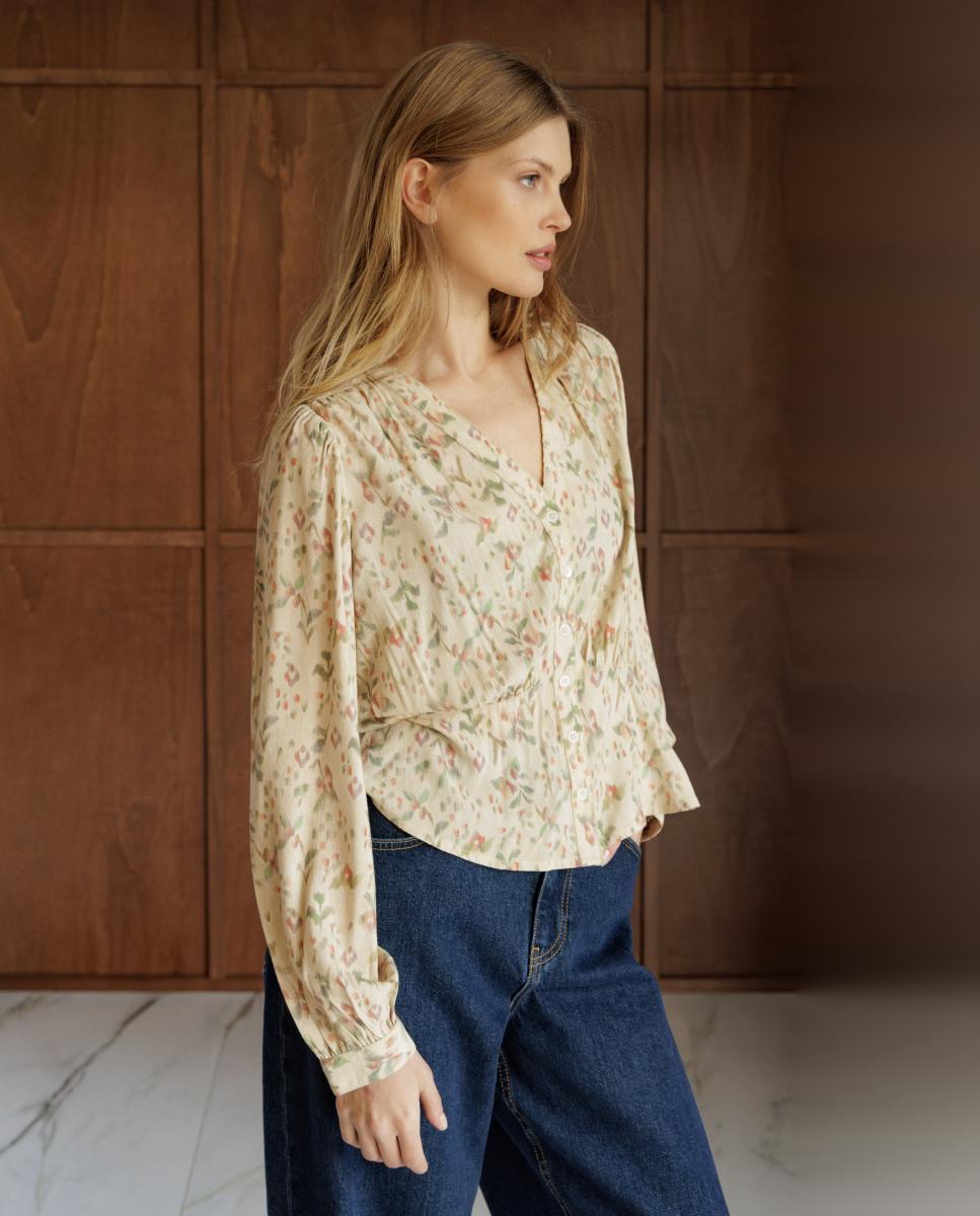 Camisa de mujer entallada manga abullonada - Indi & Cold - Crudo Crudo-1