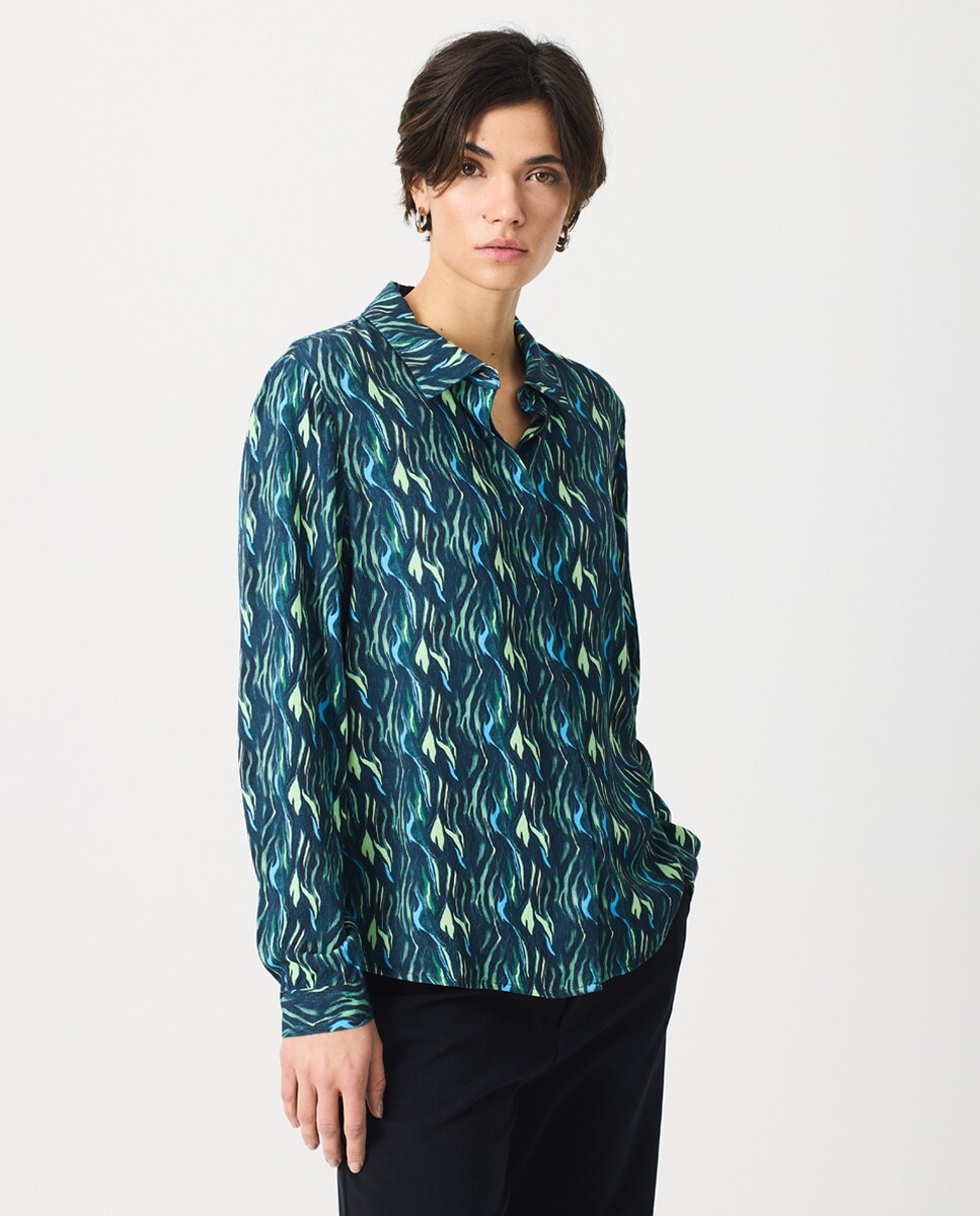 Camisa com Animal Print e Manga Comprida Multicolor-1