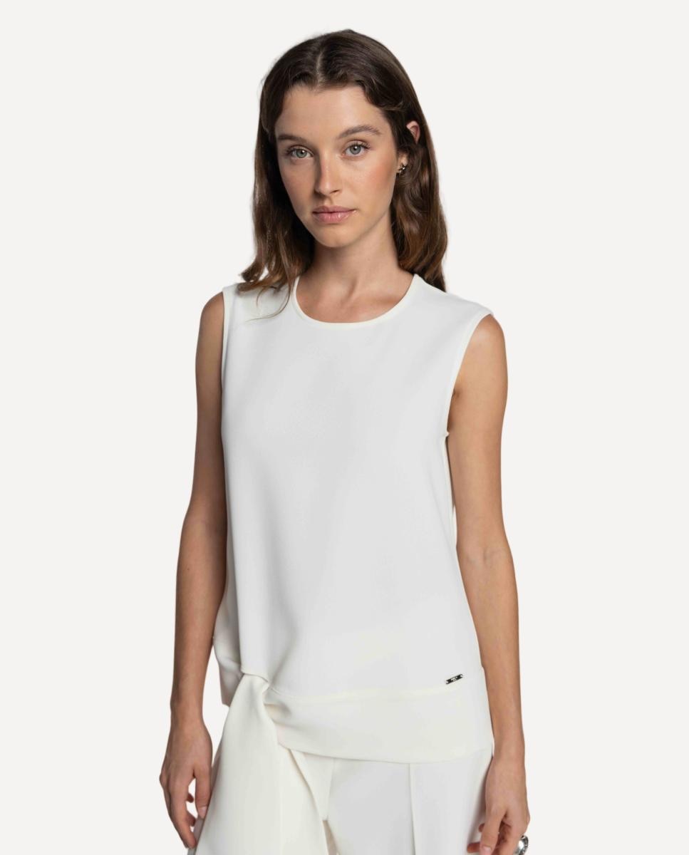 Imagem 0 de Blusa de Crepe Duplo com Laço na Parte Inferior