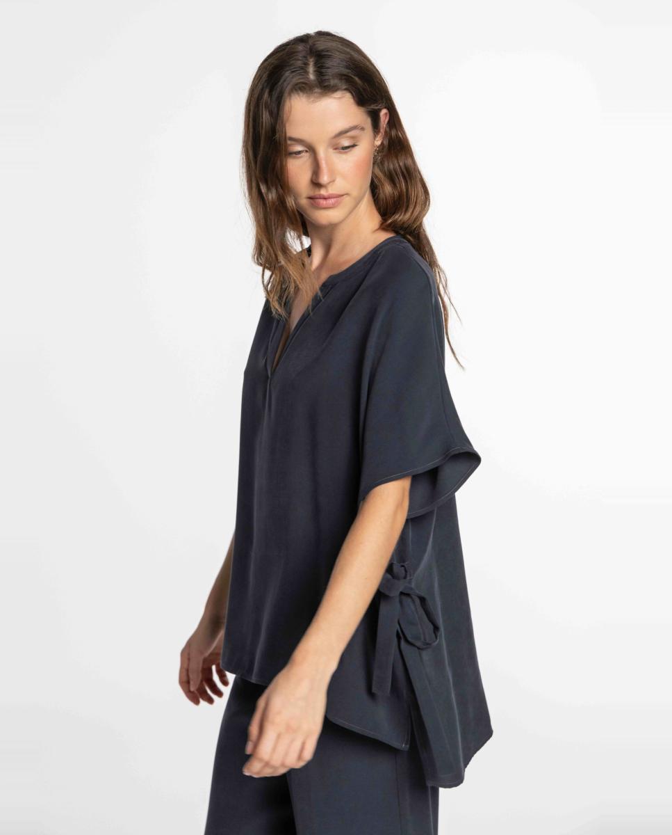 Capa de Cupro com Laços Azul-marinho-3