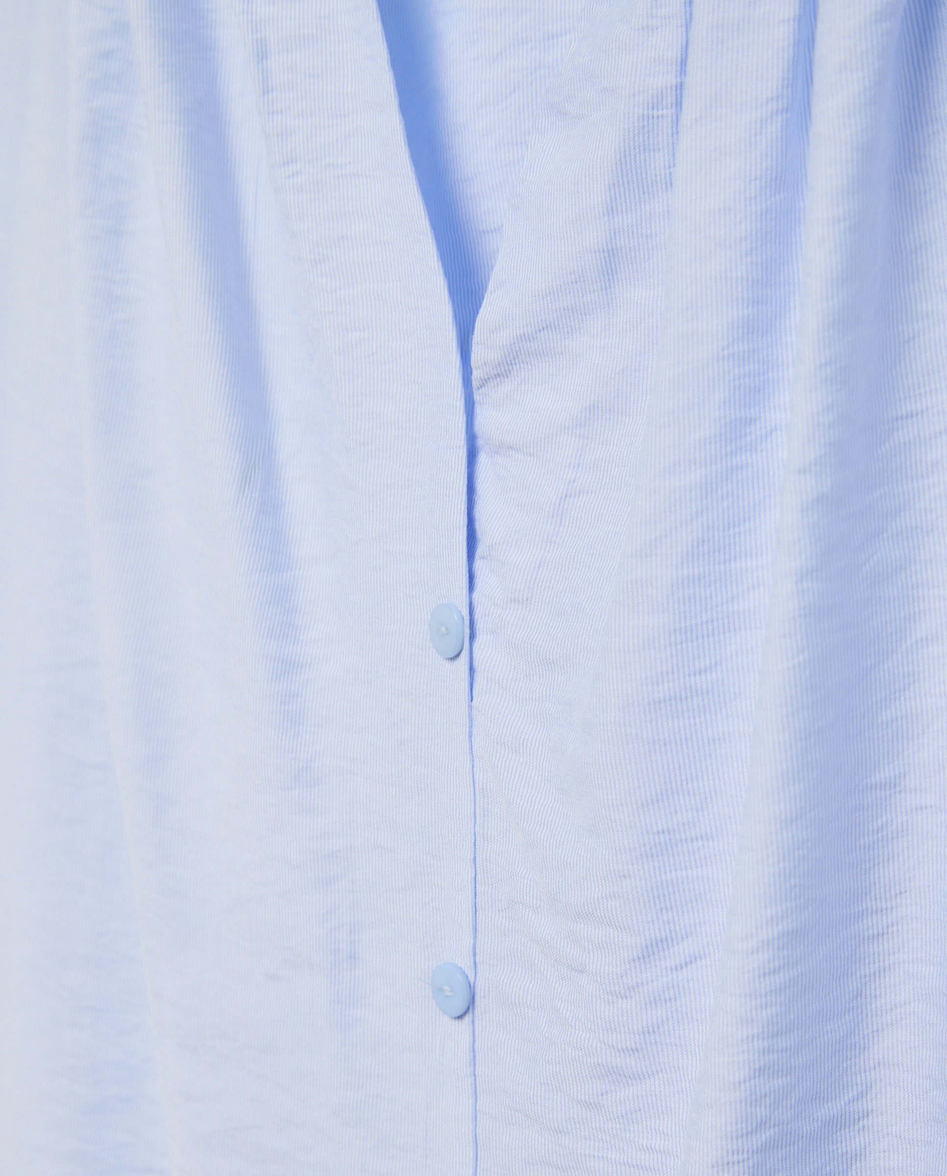 Blusa às Riscas Finas com Decote em Bico e Manga Curta Azul-5