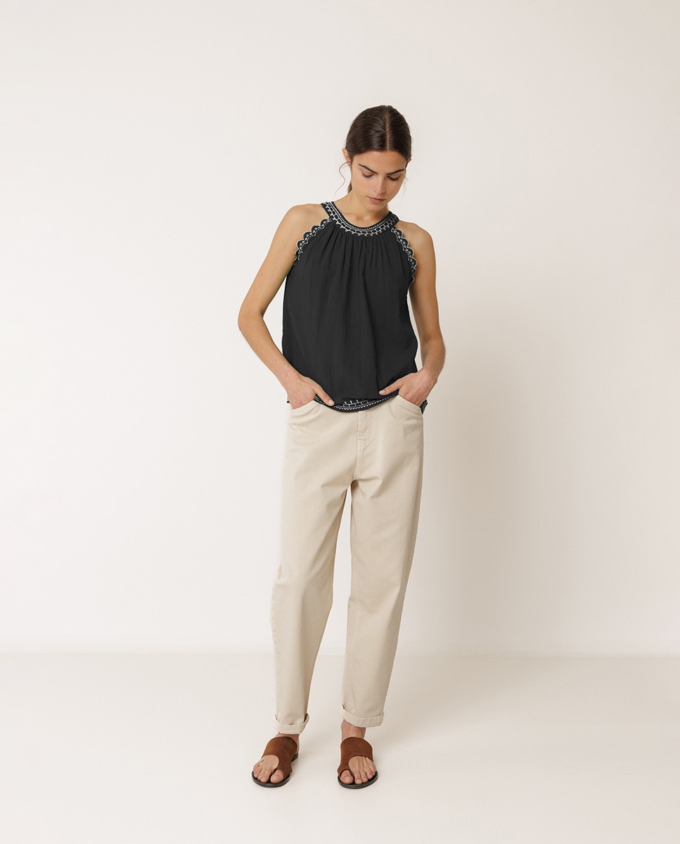Top de mujer corto cuello halter - Indi & Cold - Negro Negro-2