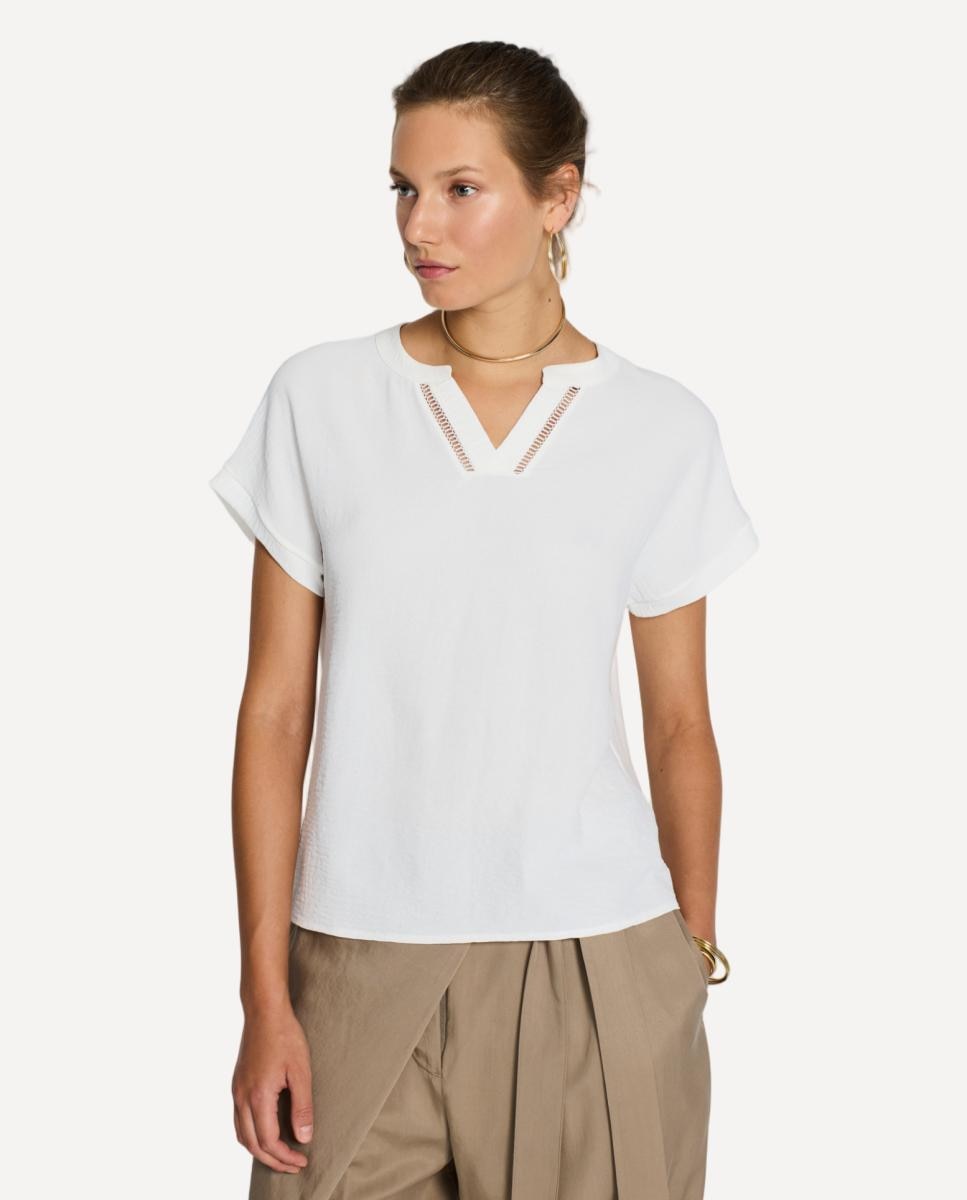 Escorpion - Camiseta de mujer cuello pico con fornitura.