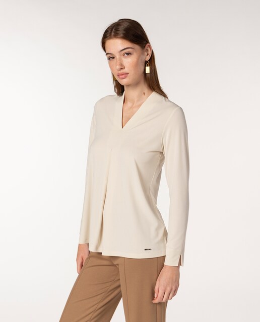 Imagen 0 de Camiseta de mujer pliegue central escote en "V"