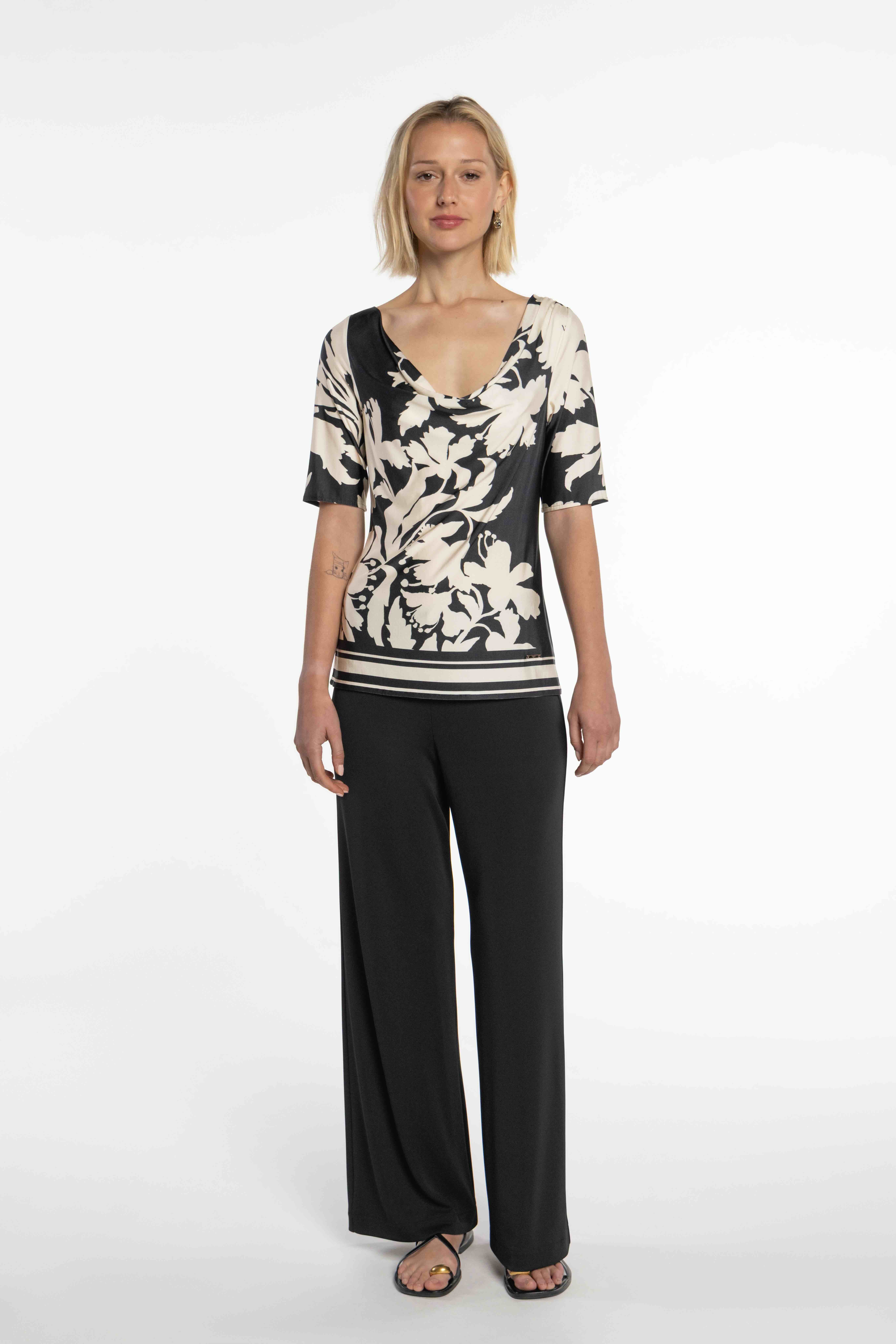 T-shirt de Malha Circular com Decote Drapeado Preto-6