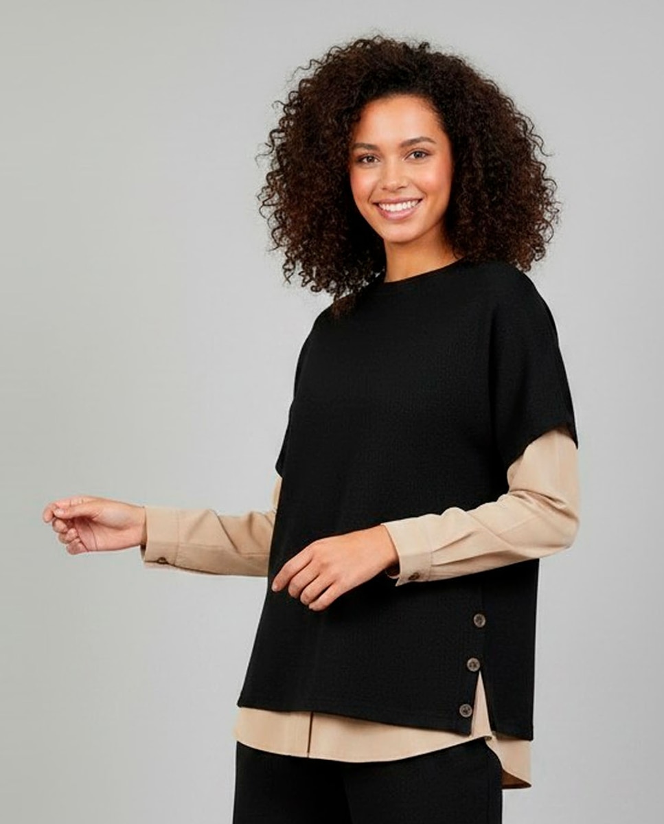 Imagen 0 de Poncho de mujer liso Negro