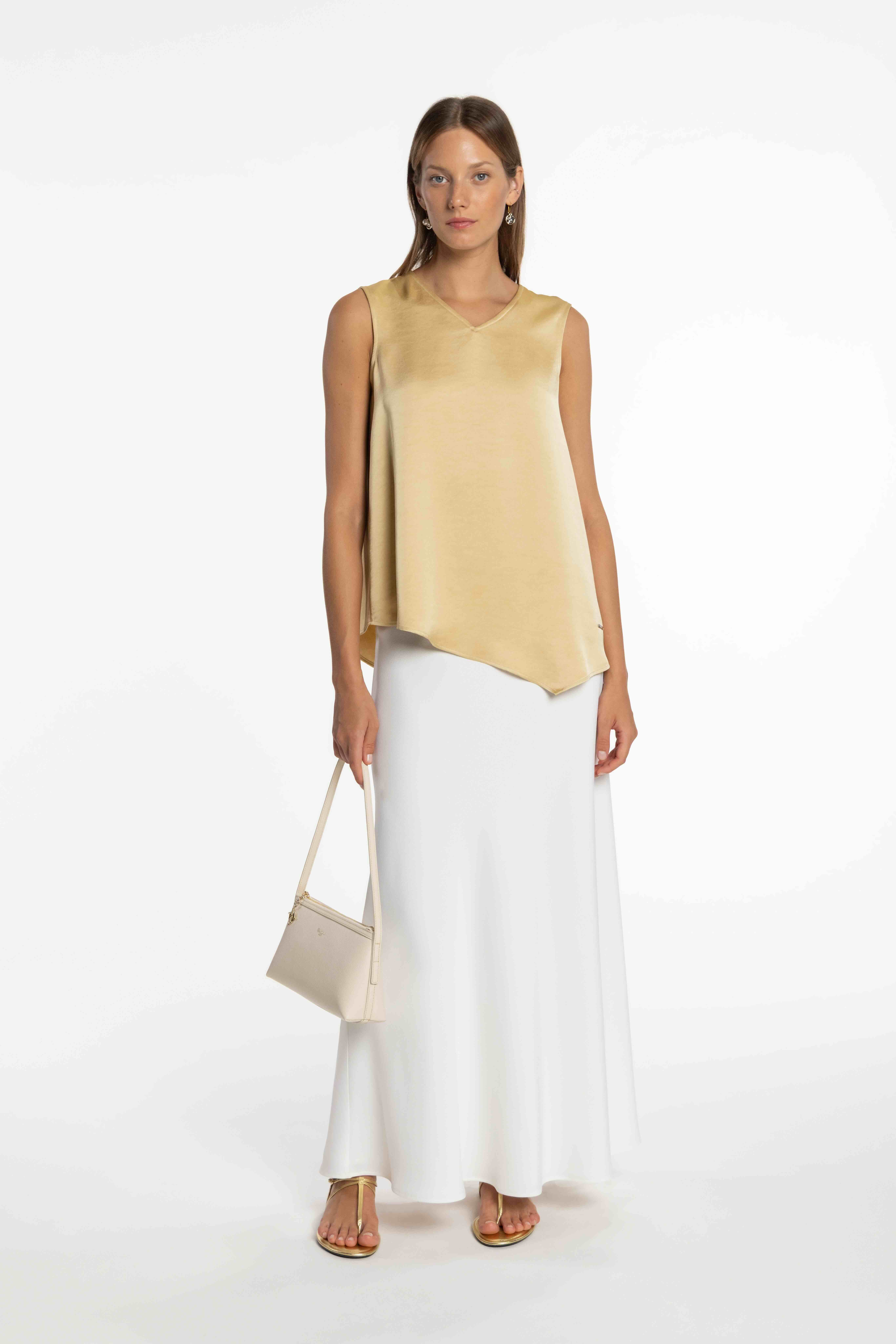 Blusa de Cetim Duplo com Parte Inferior Assimétrica Ouro-7