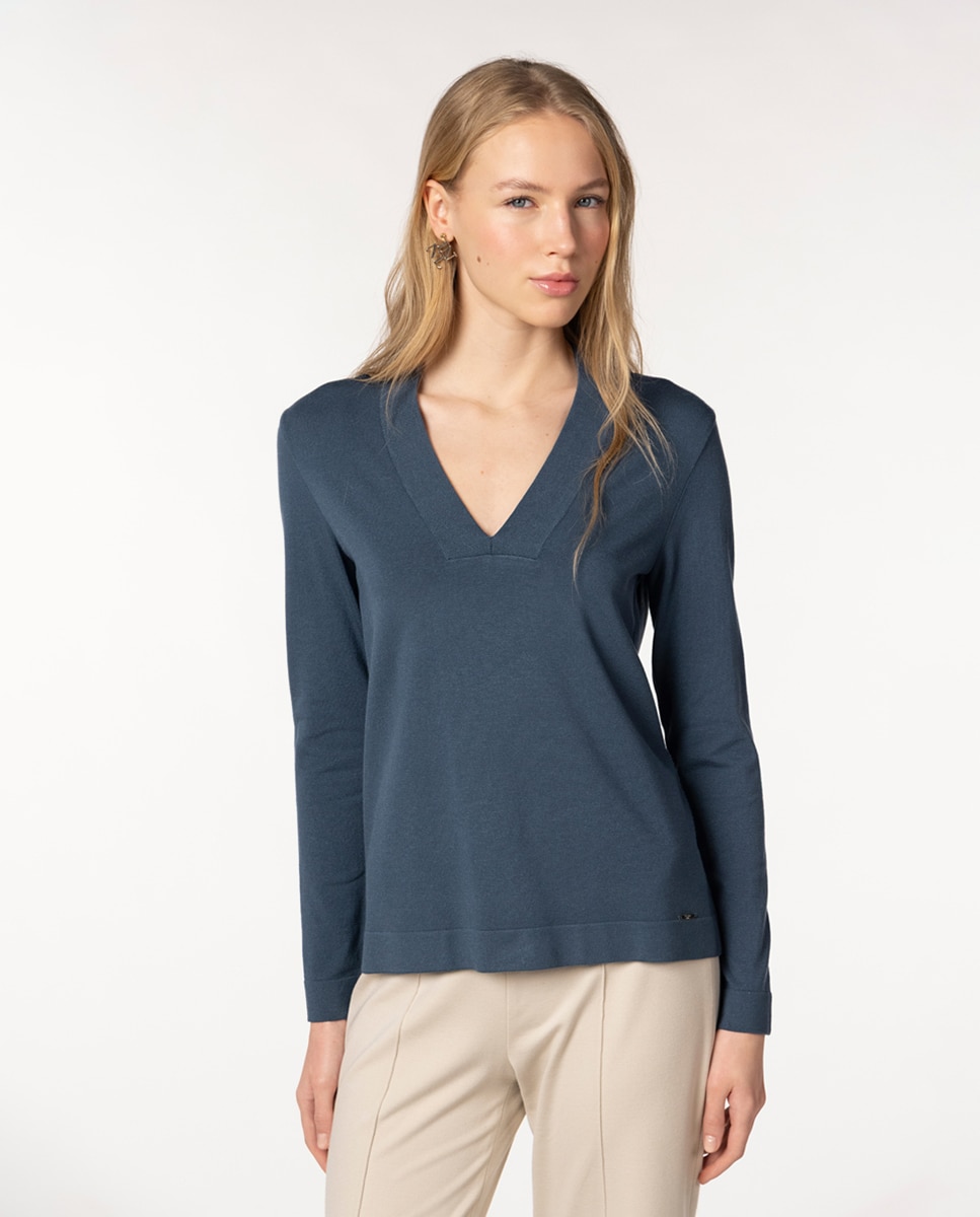 Camisola de Ponto Liso de Viscose com Decote em Bico. Azul-1