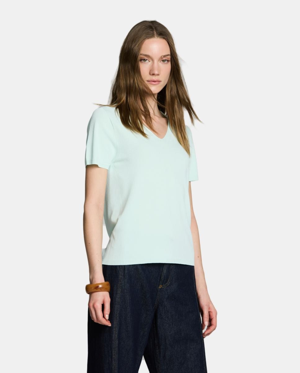 Camisola de malha com decote em bico e manga curta. Verde-claro-1