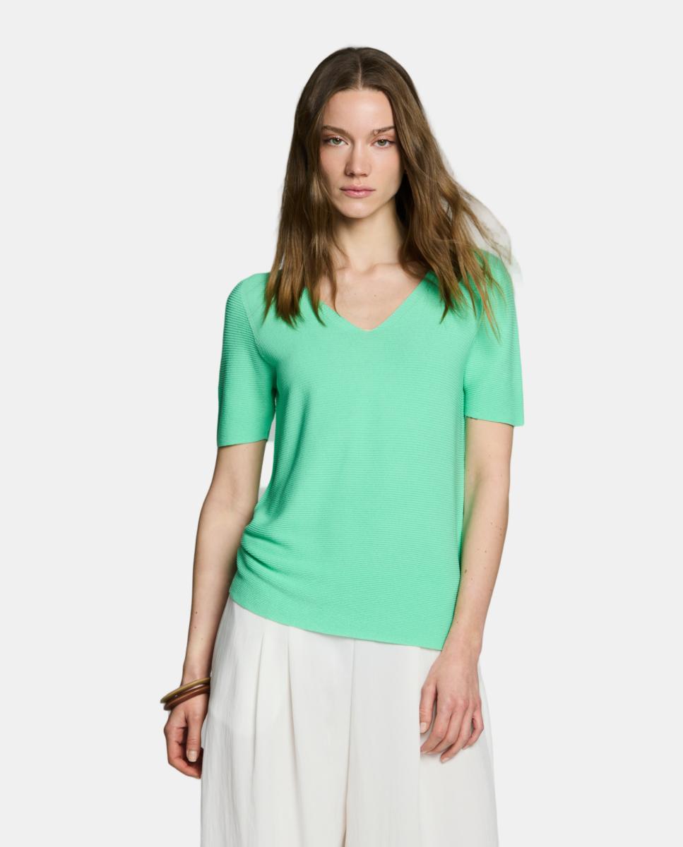 Camisola de malha com decote em bico e manga curta. Verde Água-1
