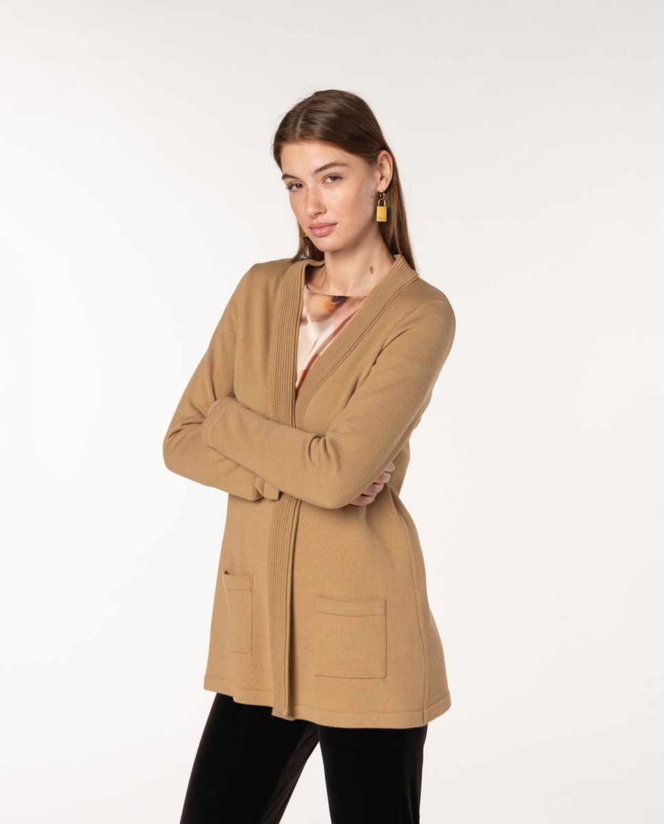 Casaco de Ponto Liso com Bolsos de Plastrão Creme-3