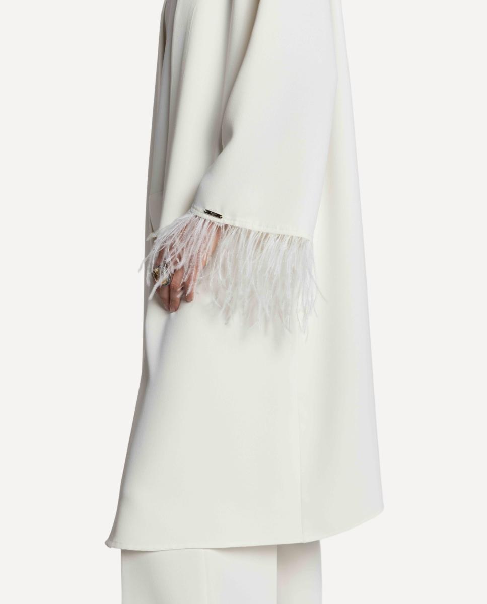 Kimono de Crepe Duplo com Plumas. Cru-5