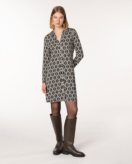 Imagen 0 de Vestido camisero con manga larga y estampado geométrico
