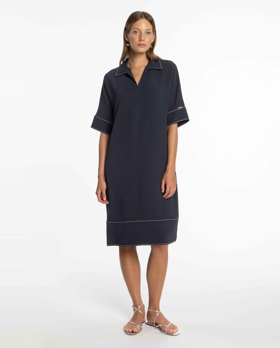 Imagem 0 de Vestido de Crepe Duplo com Pespontos em Contraste.