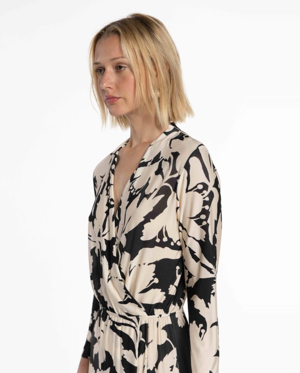 Vestido de Malha Circular com Estampado Floral Preto-4