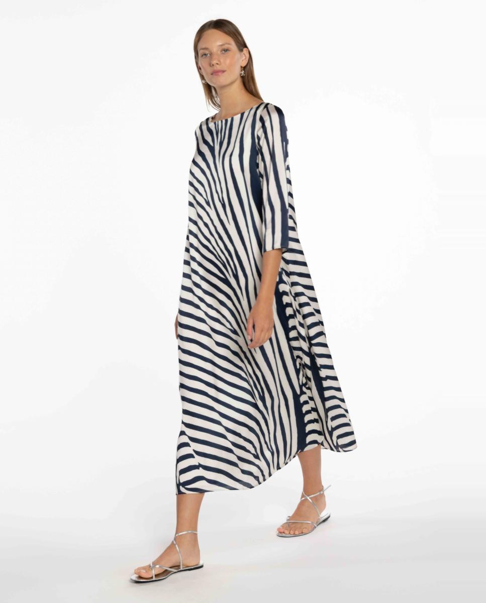 Vestido de Cetim com Animal Print. Azul-marinho-4