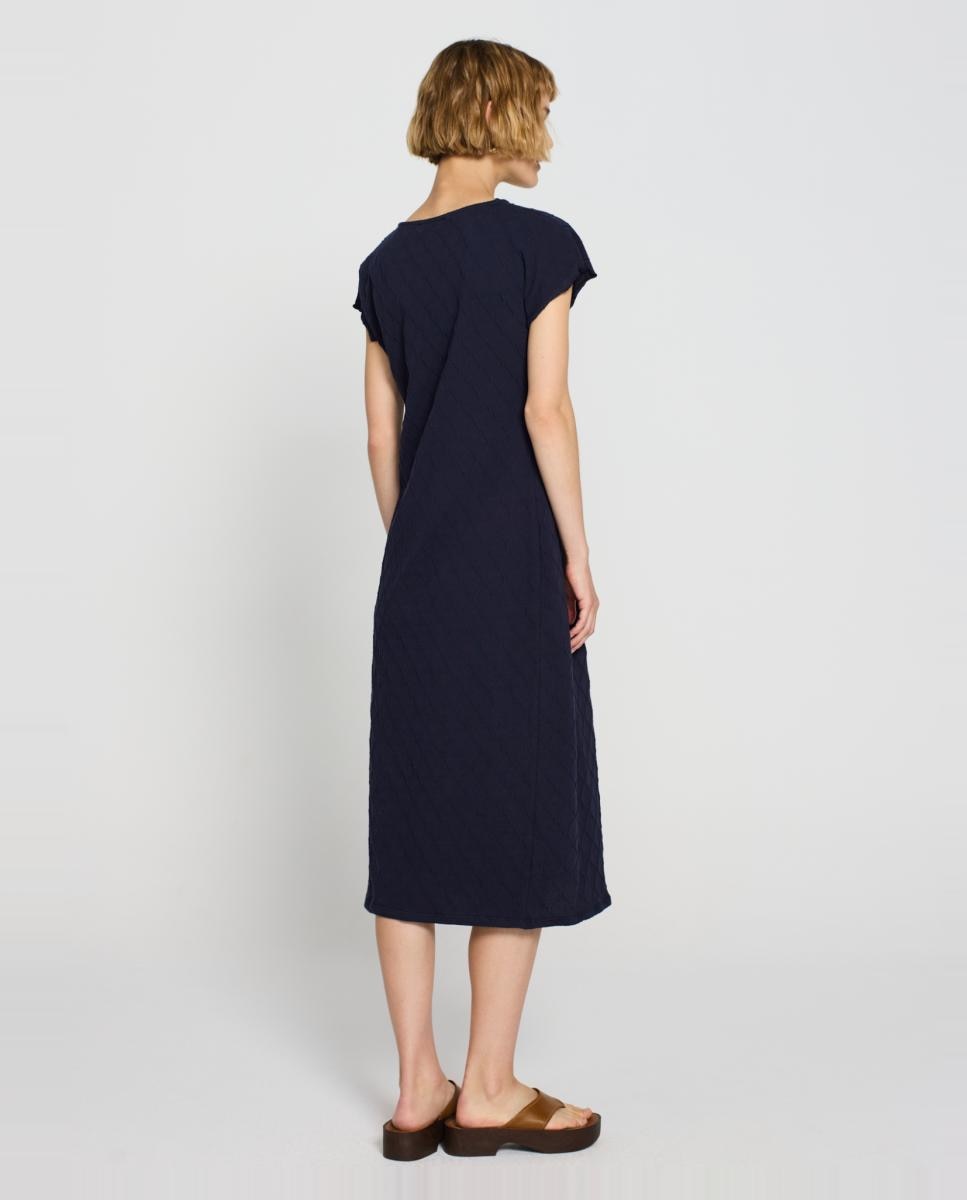 Vestido com Decote à Barco e Textura Azul-marinho-2