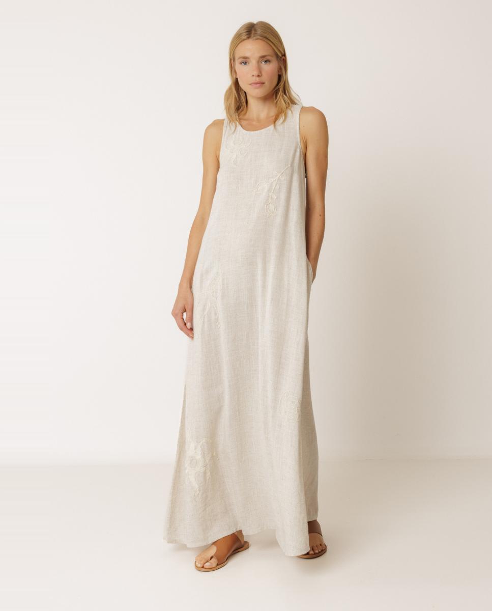 Indi & Cold - Vestido maxi sin manga cuello redondo.