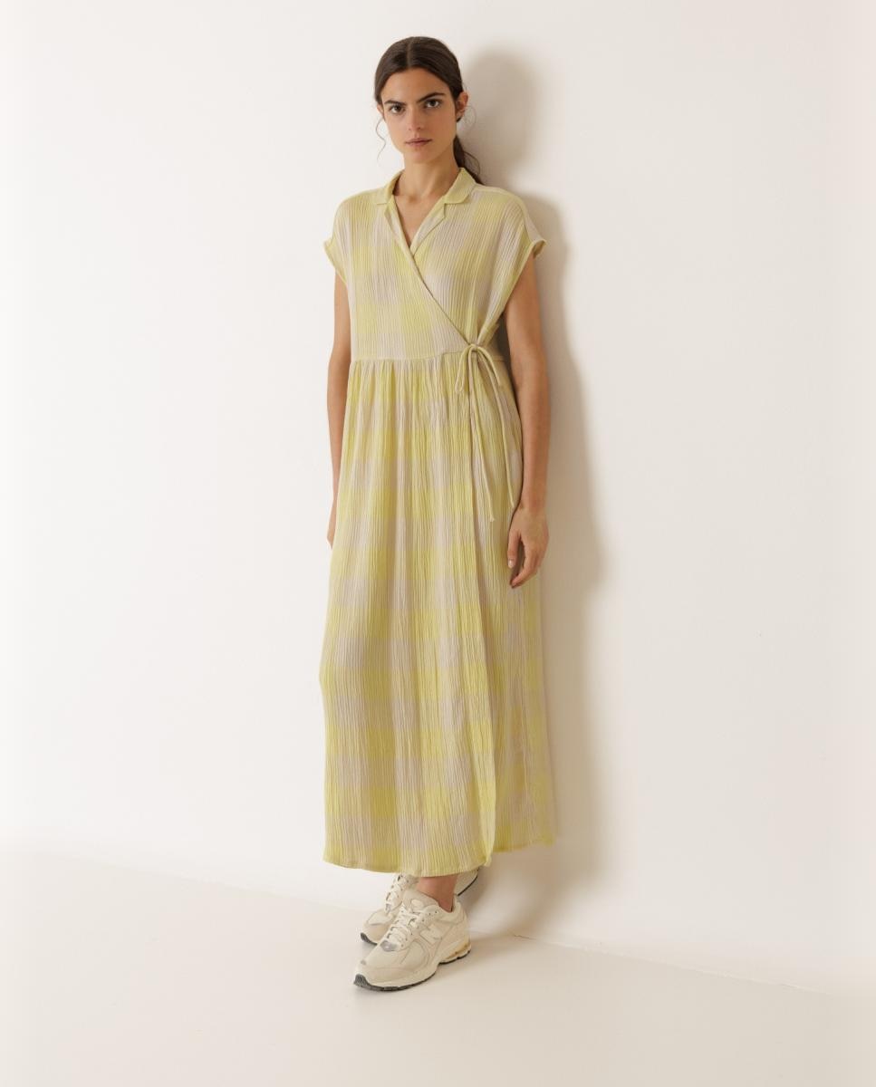 Imagem 0 de Vestido Comprido sem Mangas e com Decote em Bico