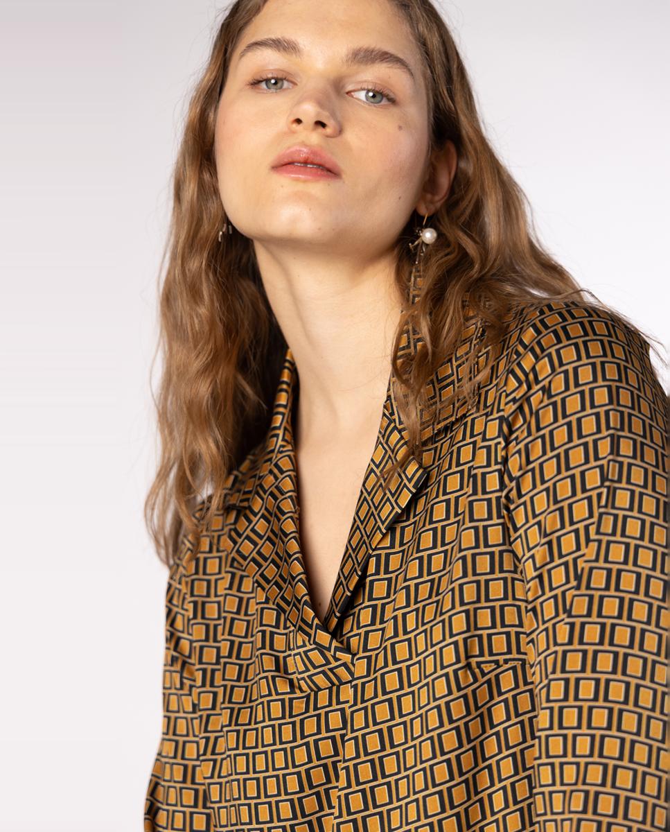 Vestido de Sarja de Cetim com Estampado Geométrico Mostarda-4