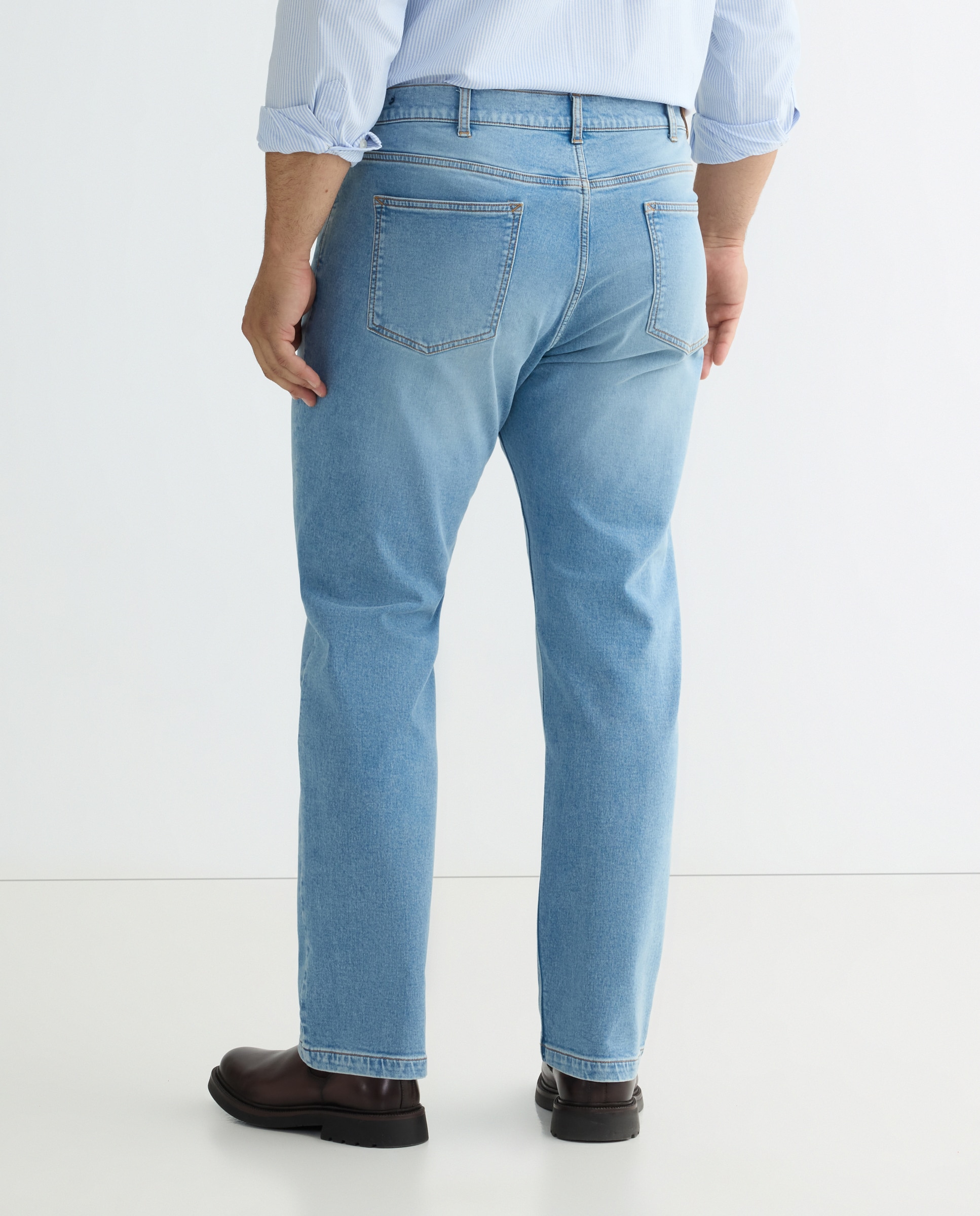 Jeans Essential Regular Tamanhos Grandes Azul-claro-3