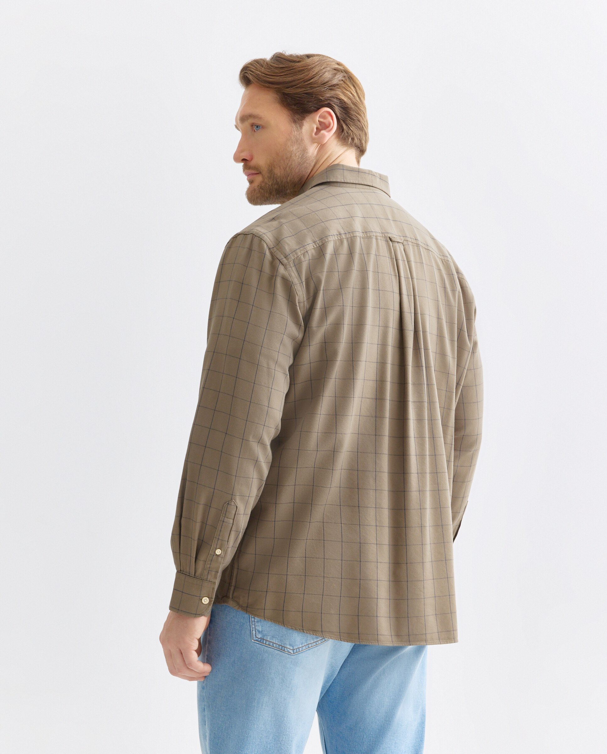 Camisa Casual de Tamanhos Grandes em Sarja com Manga Comprida aos Quadrados e Corte Regular Verde-3