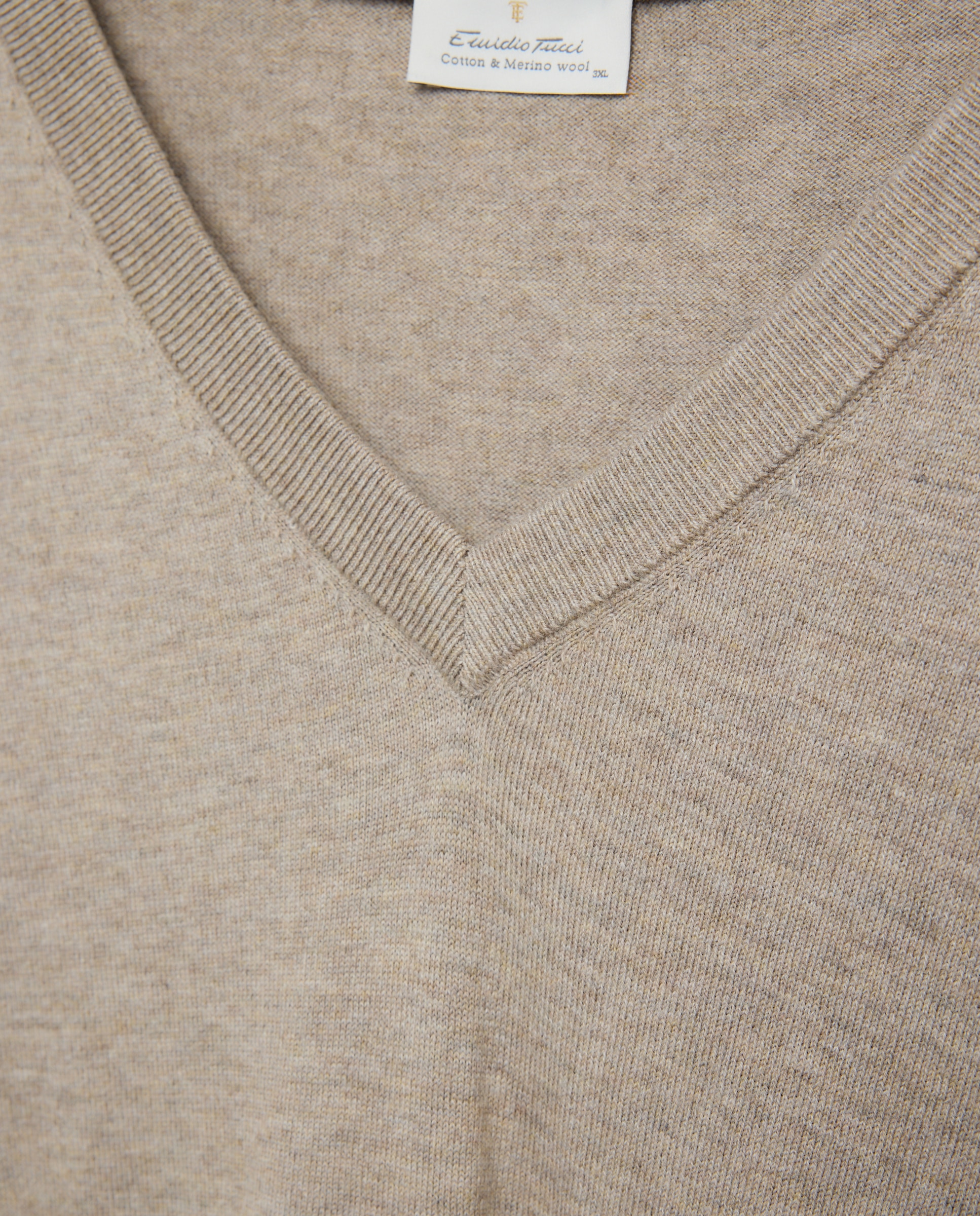 Camisola de Malha Lisa de Algodão Merino com Gola em Bico Tamanhos Grandes Castanho-claro-2