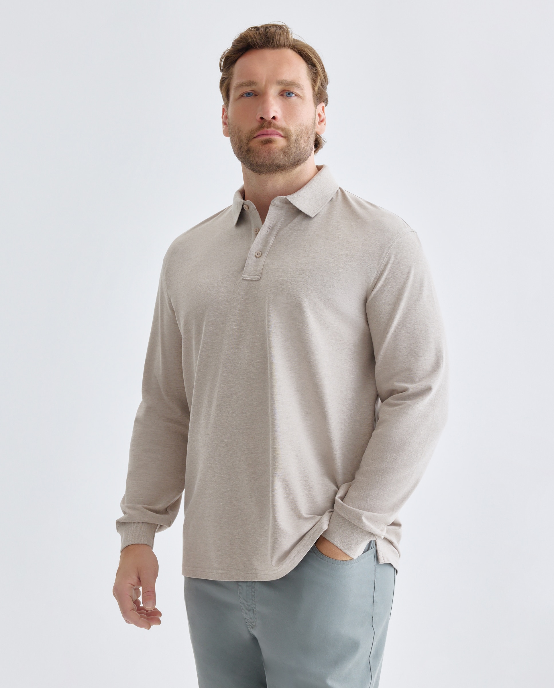 Imagen 0 de Polo basico manga larga talla grande hombre. Beige