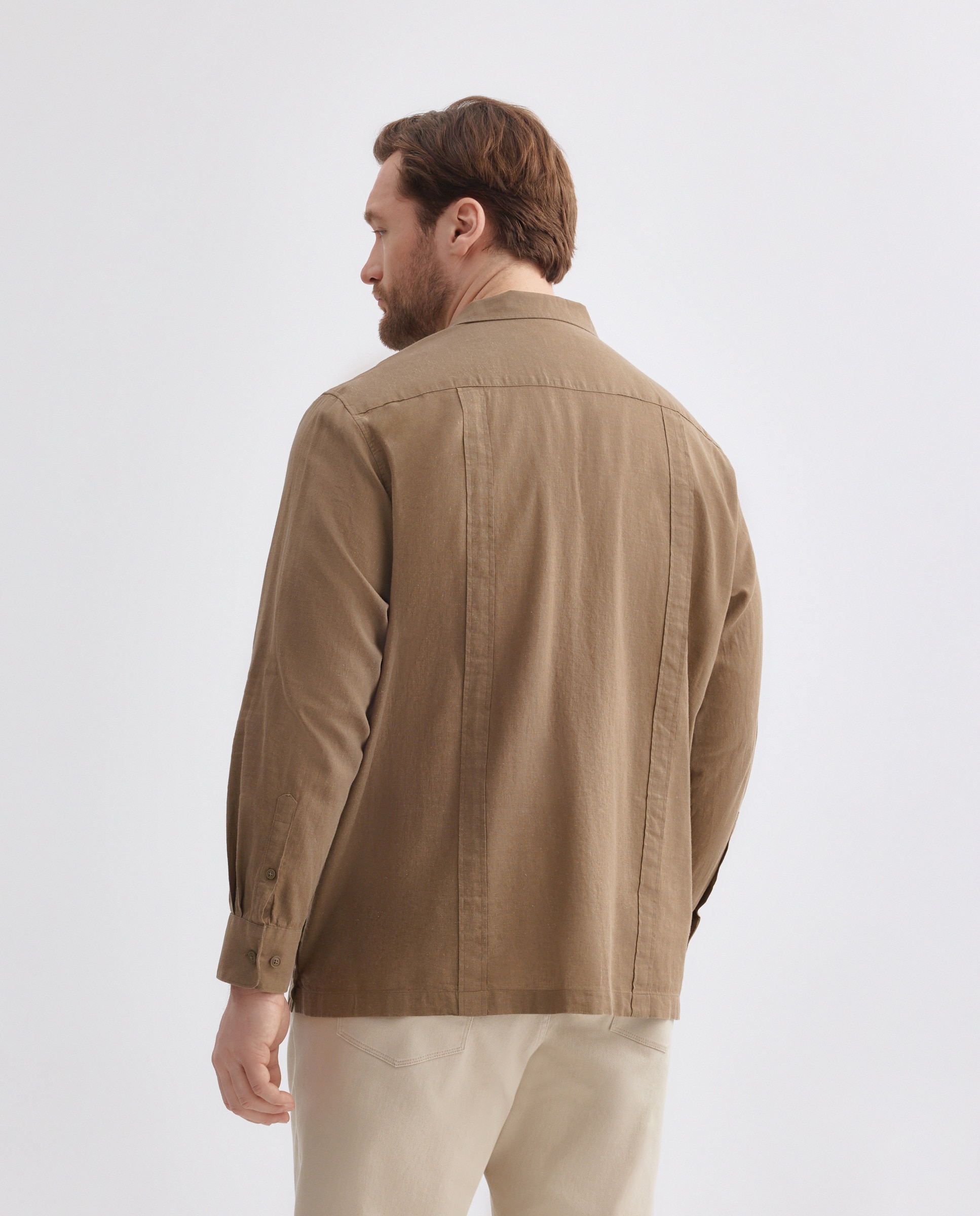 Camisa Guayabera Tamanhos Grandes Lisa 520 Caqui-3