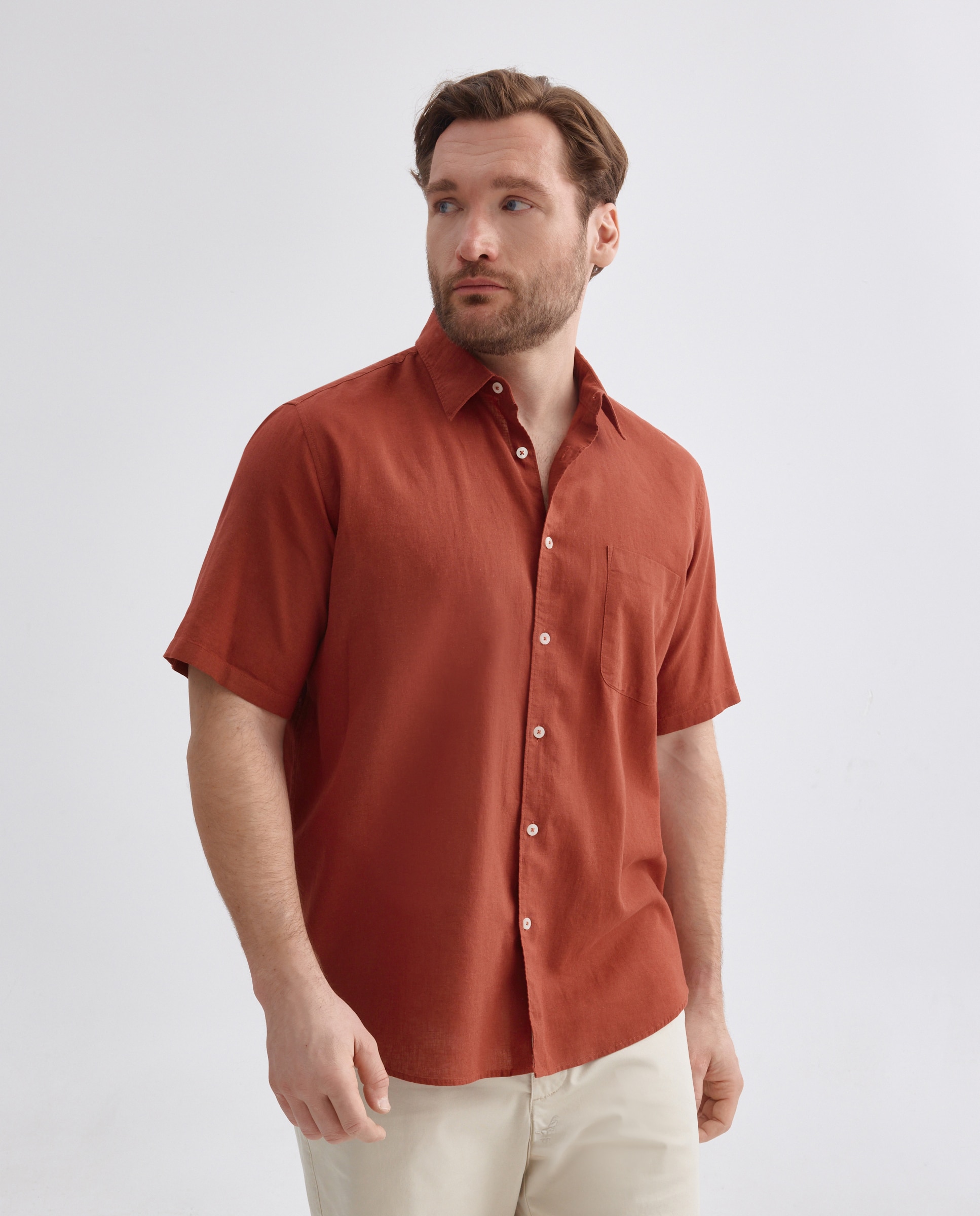 Imagem 0 de Camisa de Linho e Algodão Regular Fit Lisa com Manga Curta