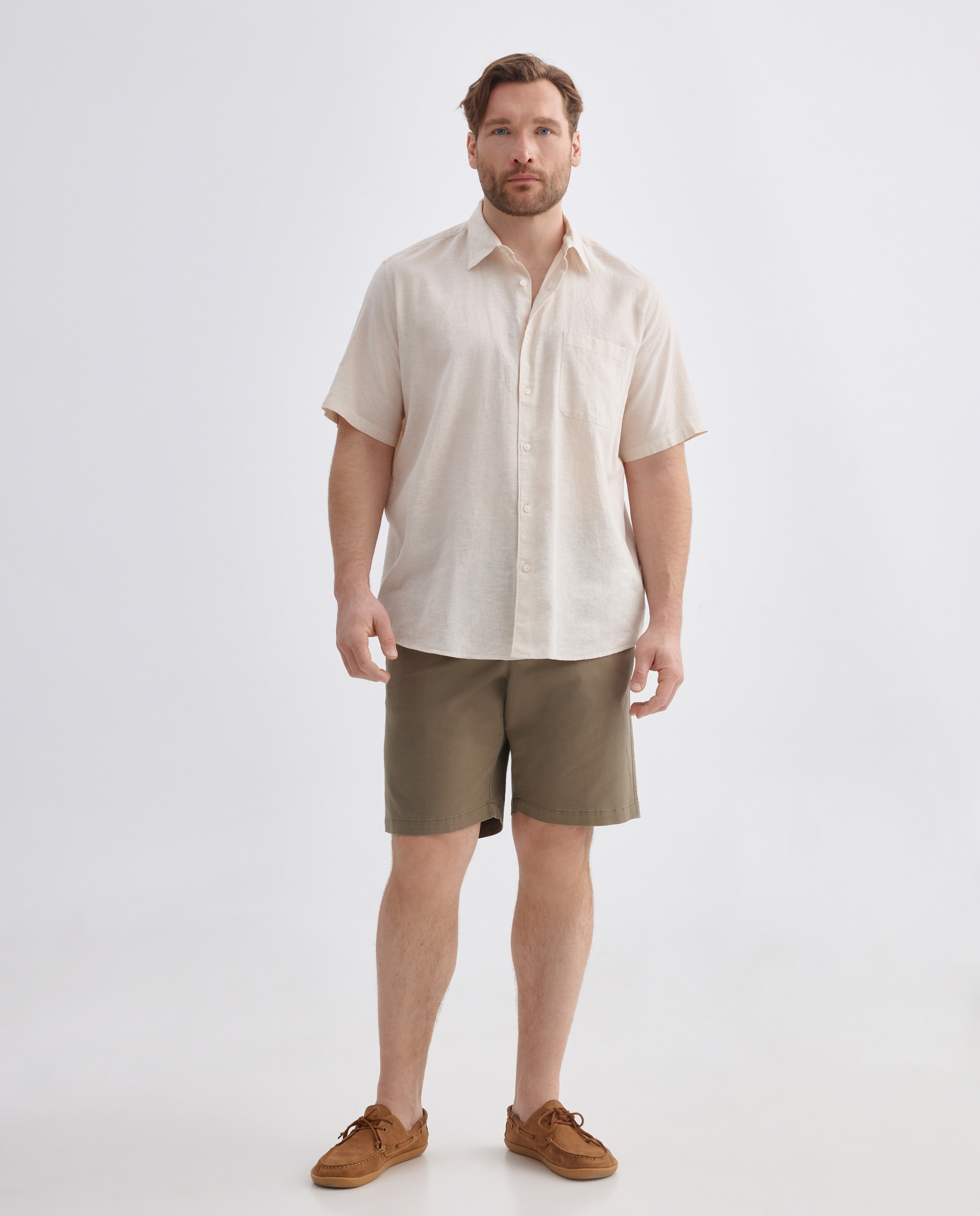Camisa de Linho e Algodão Regular Fit Lisa com Manga Curta Bege-2