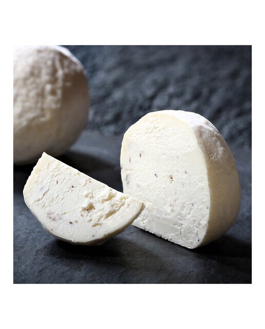 Queso de cabra trufado Bombón de Iruelas Elvira García 2